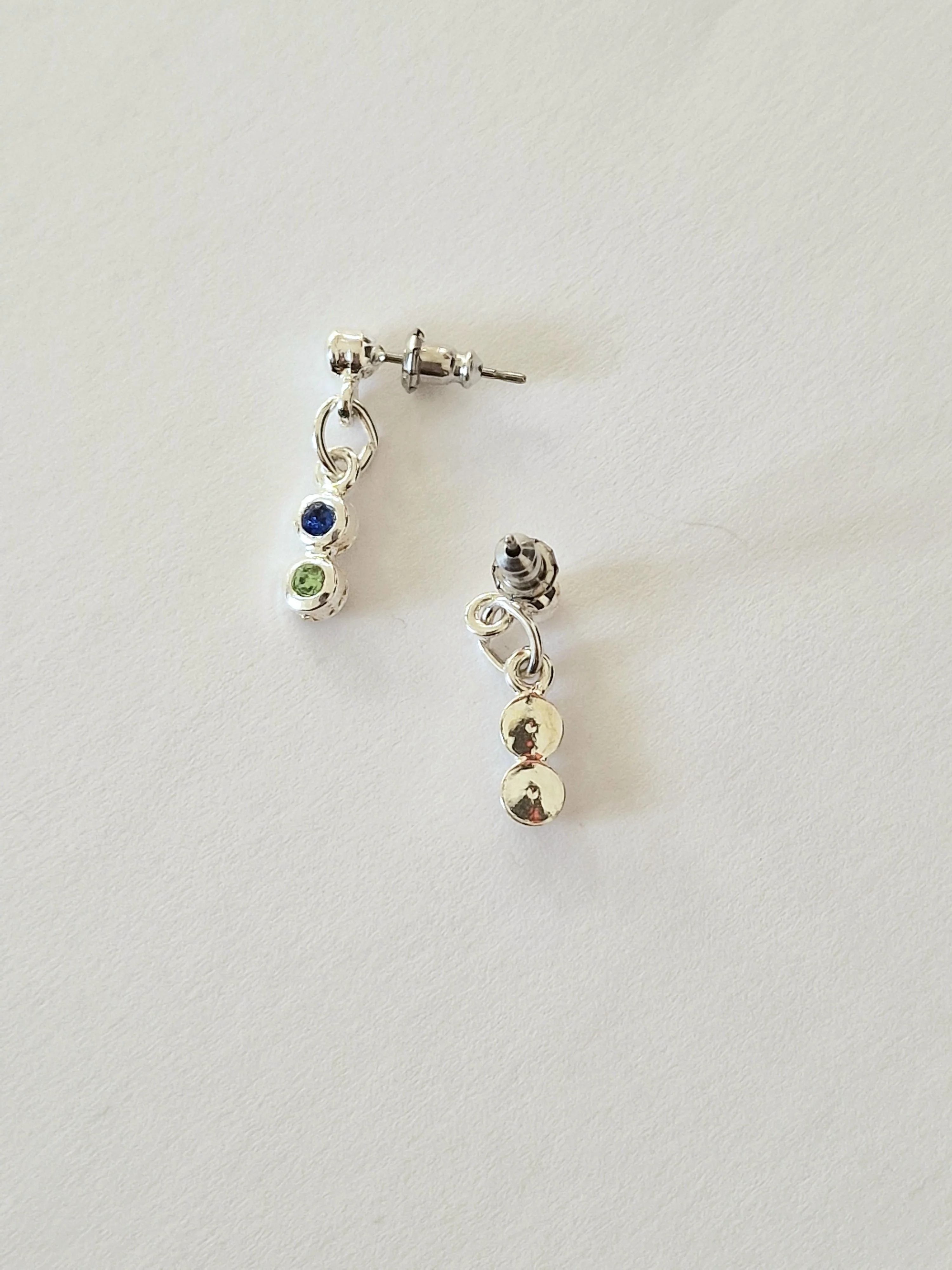 Vintage Silver Plated Blue & Green Crystal Dainty Drop Earrings - Image 4