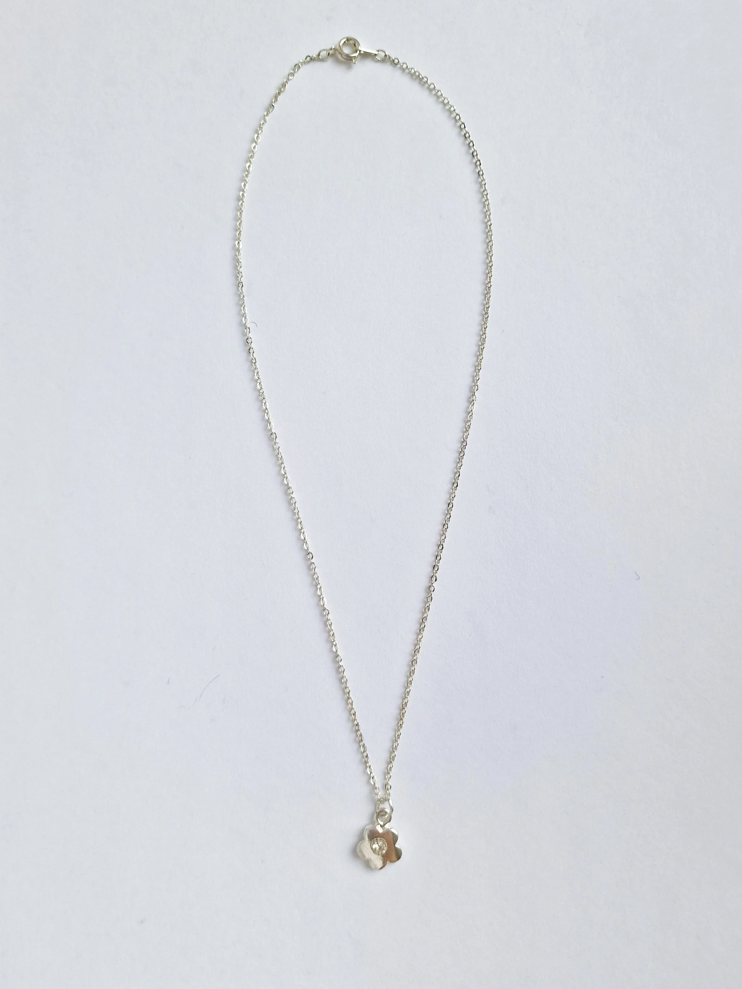 Vintage Silver Plated Cable Chain Necklace with Flower Charm - Image 3