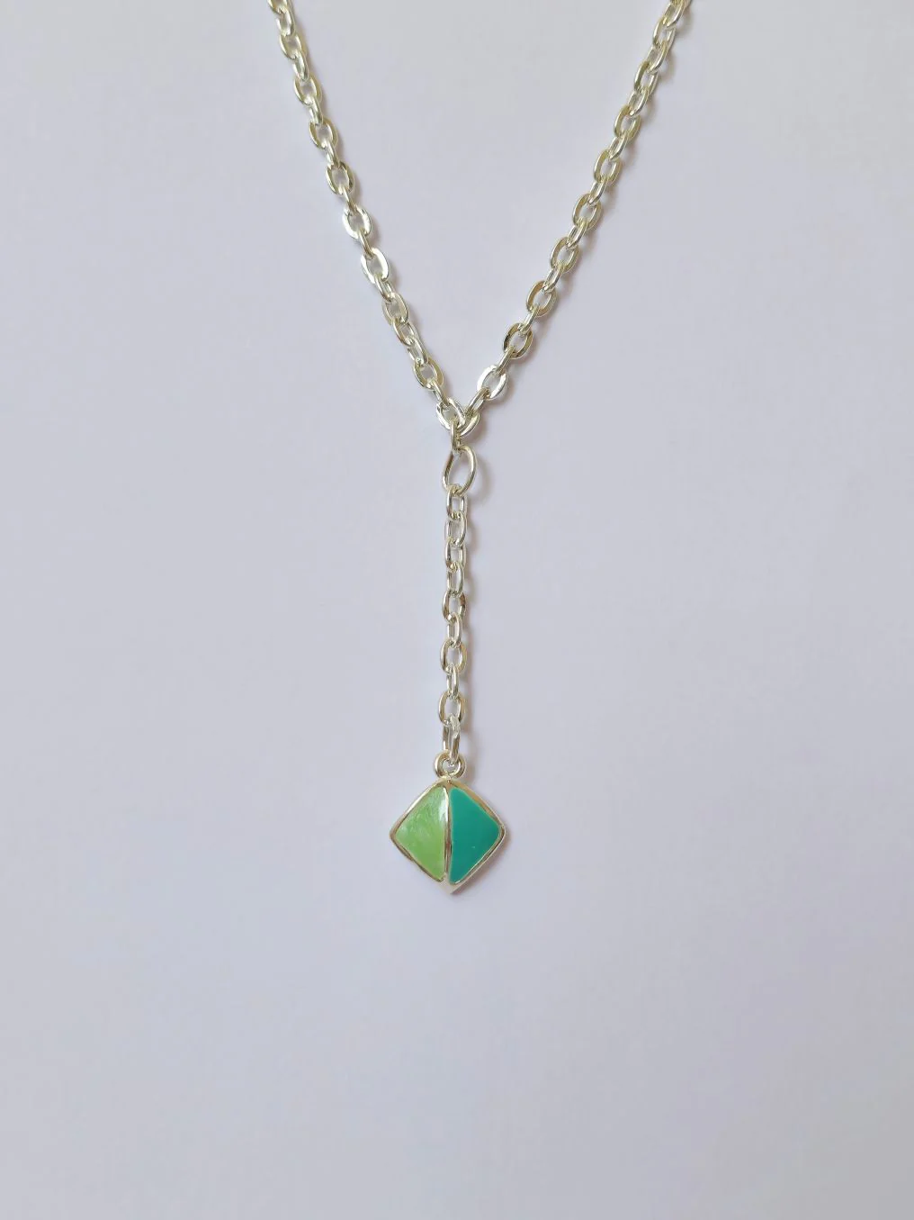 Vintage Silver Plated Cable Chain Pendant Necklace with Blue Enamel Charm - Image 2