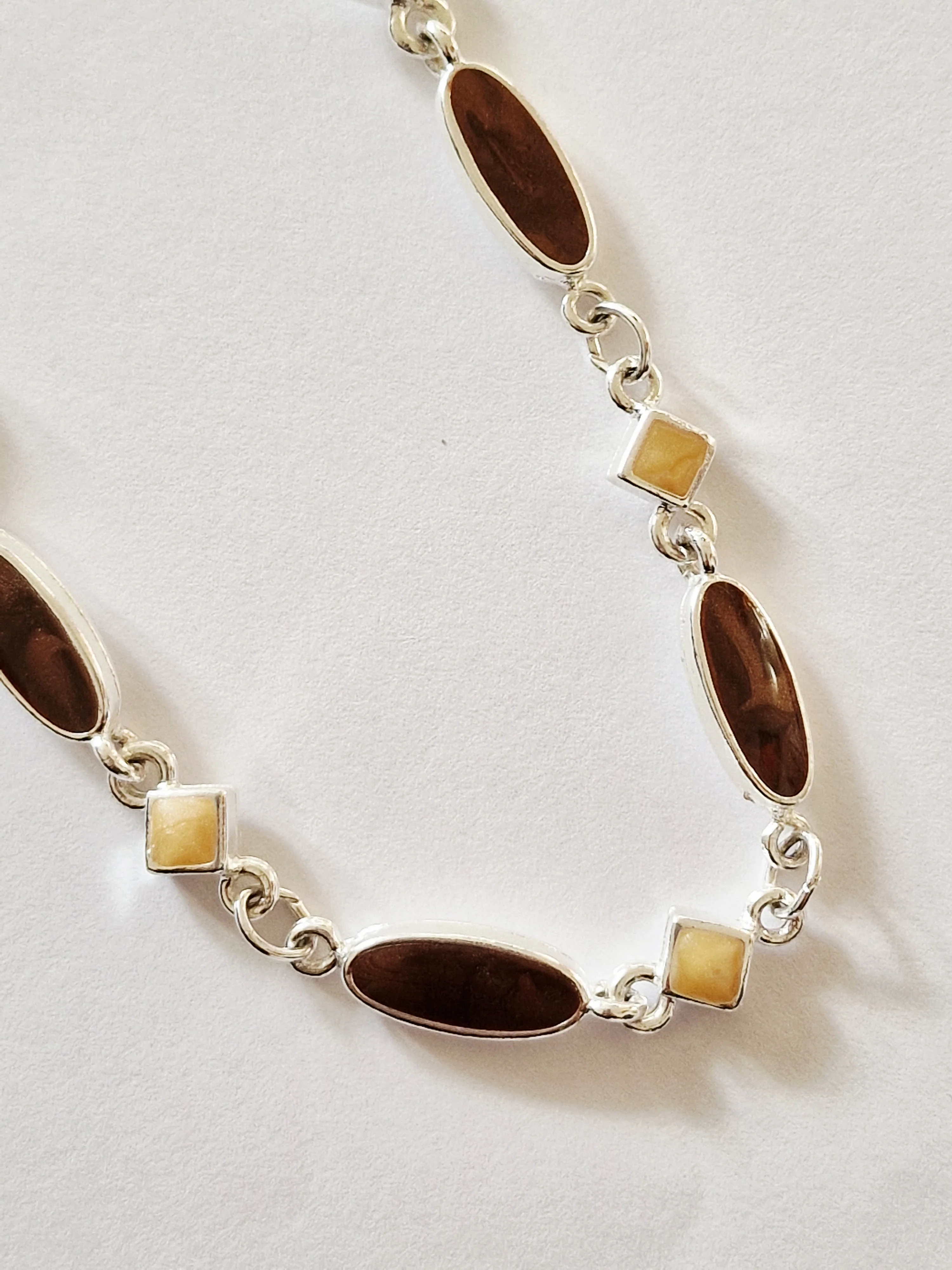 Vintage Silver Plated Chain Necklace with Burgundy and Cream Enamel - Image 5
