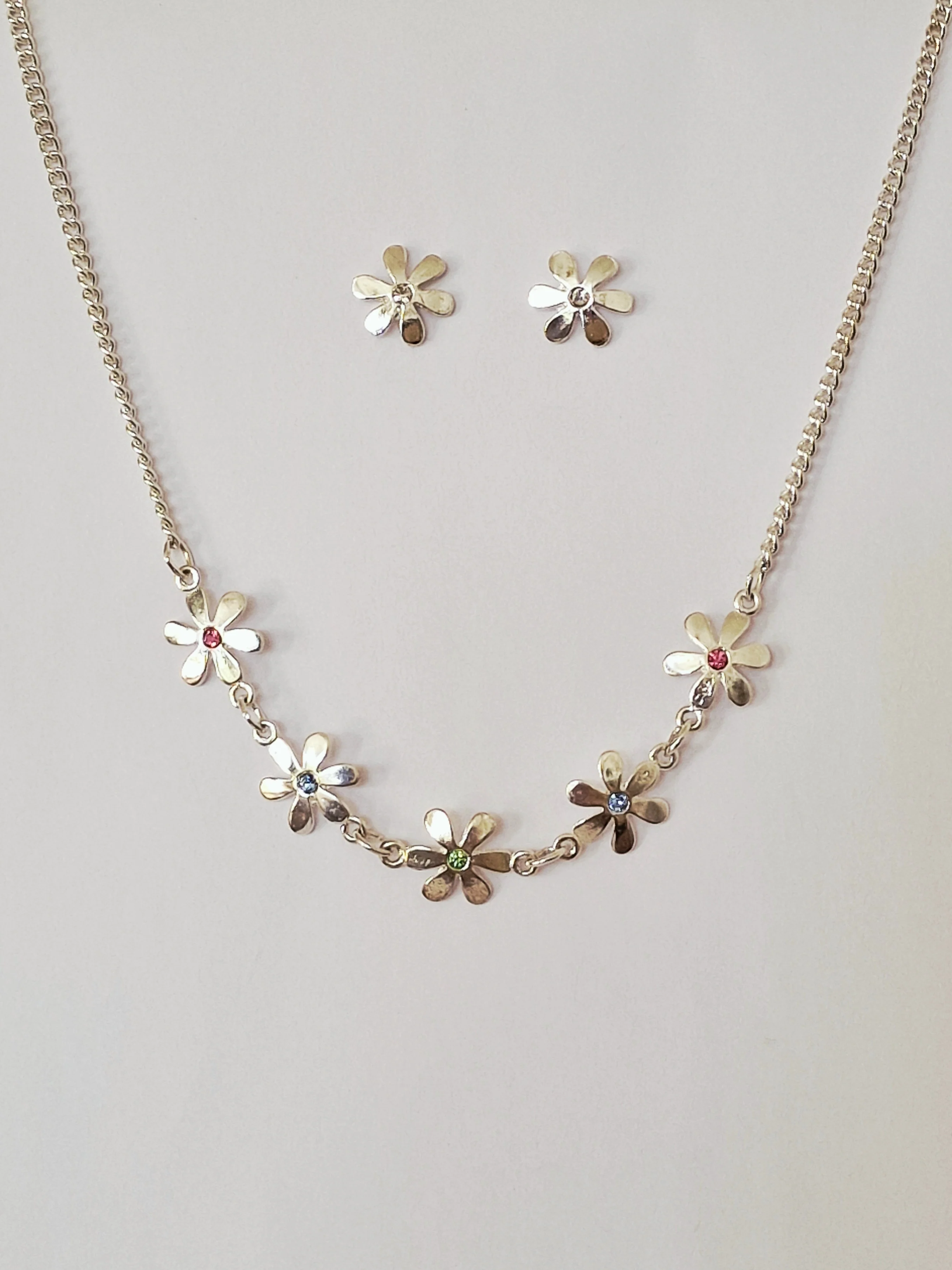 Vintage Silver Plated Flower Crystal Necklace and Earring Set - Image 2