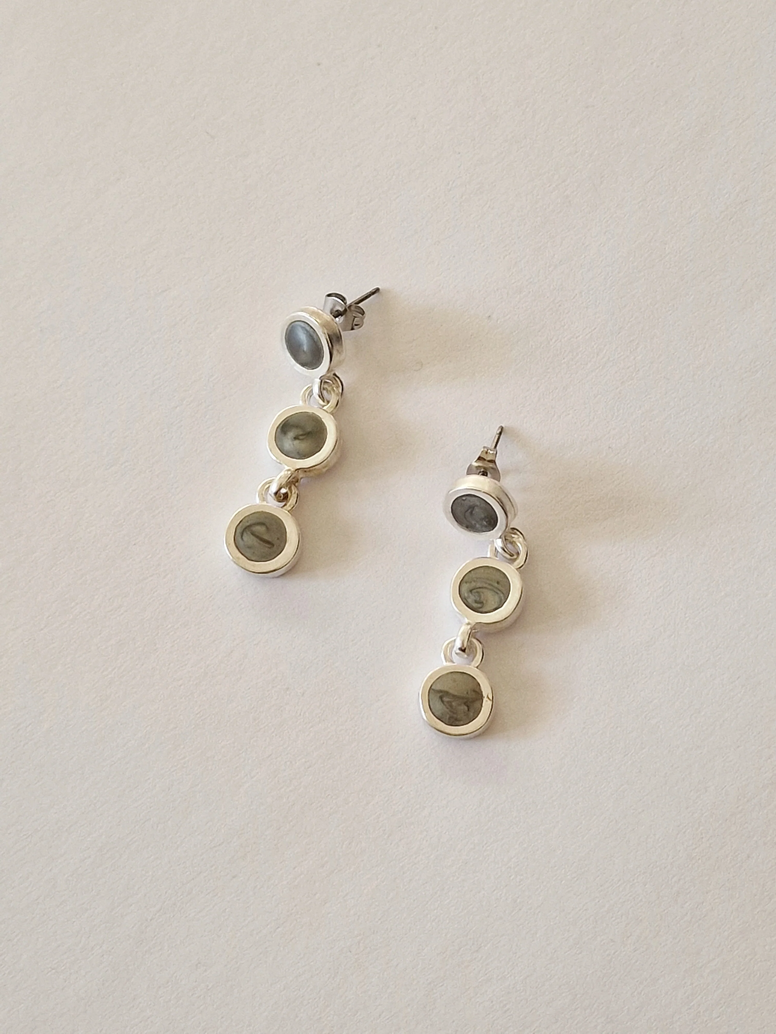 Vintage Silver Plated Grey Enamel Drop Earrings - Image 3
