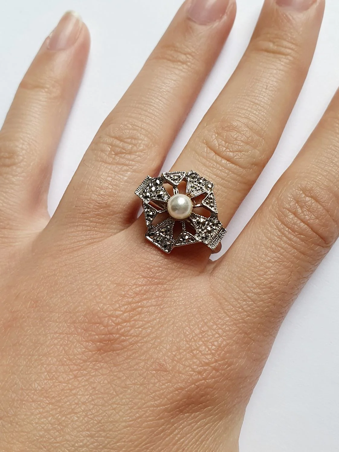 Vintage Silver Plated Pearl Ring - Image 3