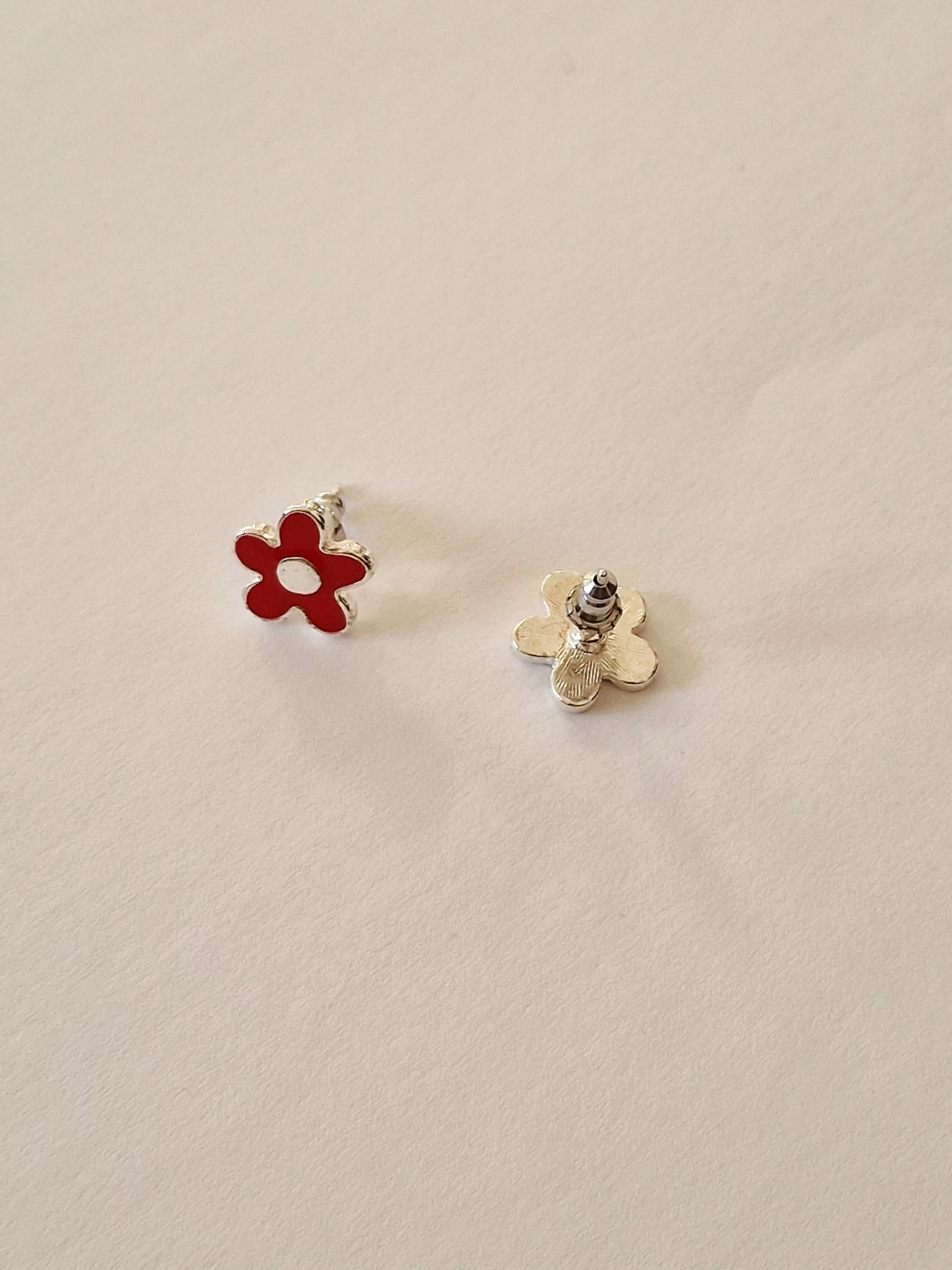 Vintage Silver Plated Red Enamel Flower Stud Earrings - Image 4