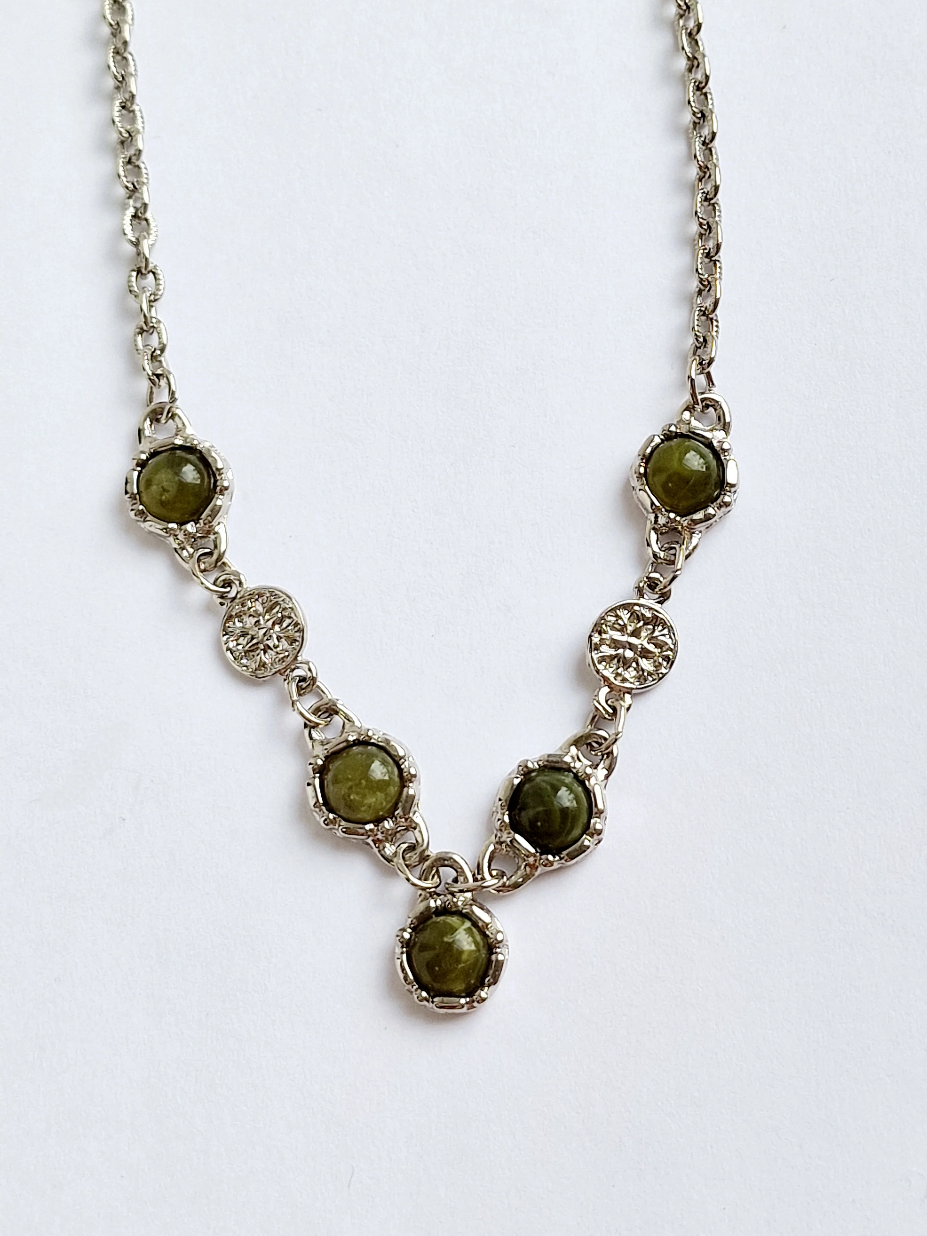 Vintage Silver Plated Statement Chain Necklace with Green Charm by Legacy - Image 5