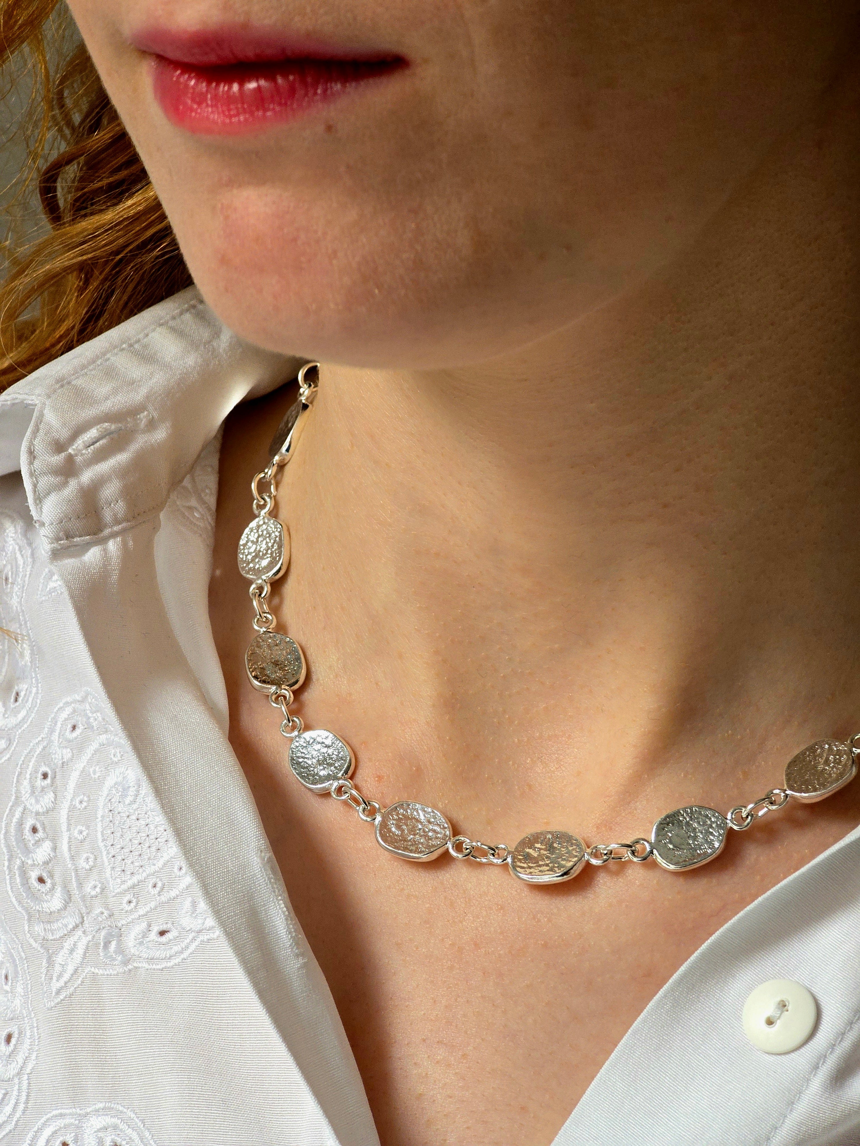 Vintage Silver Plated Textured Link Chain Necklace - Image 4