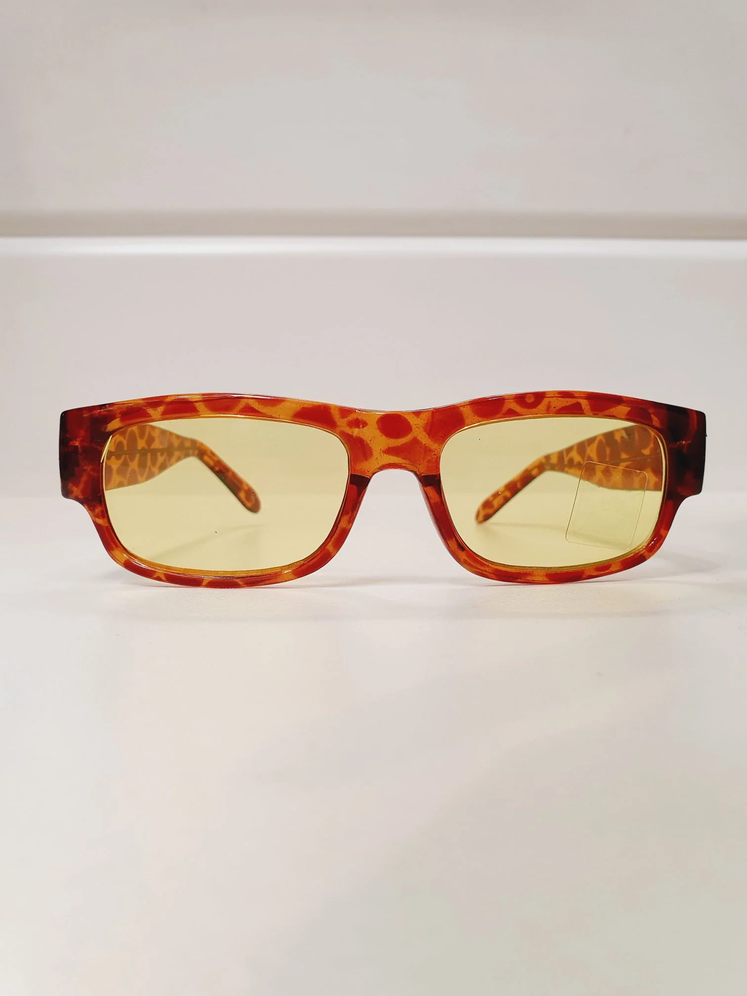 Vintage Sunglasses 16 - Image 4