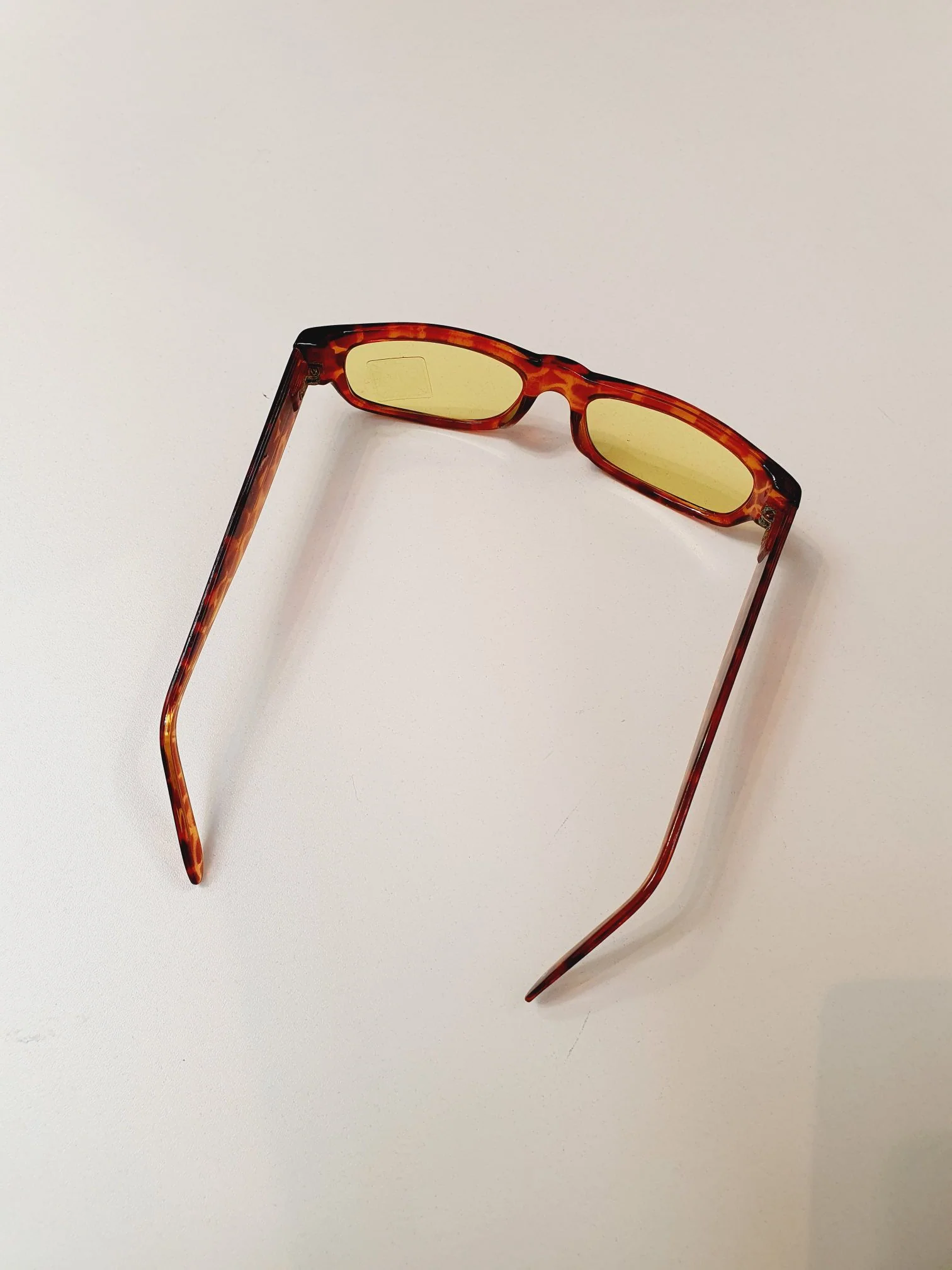 Vintage Sunglasses 16 - Image 9