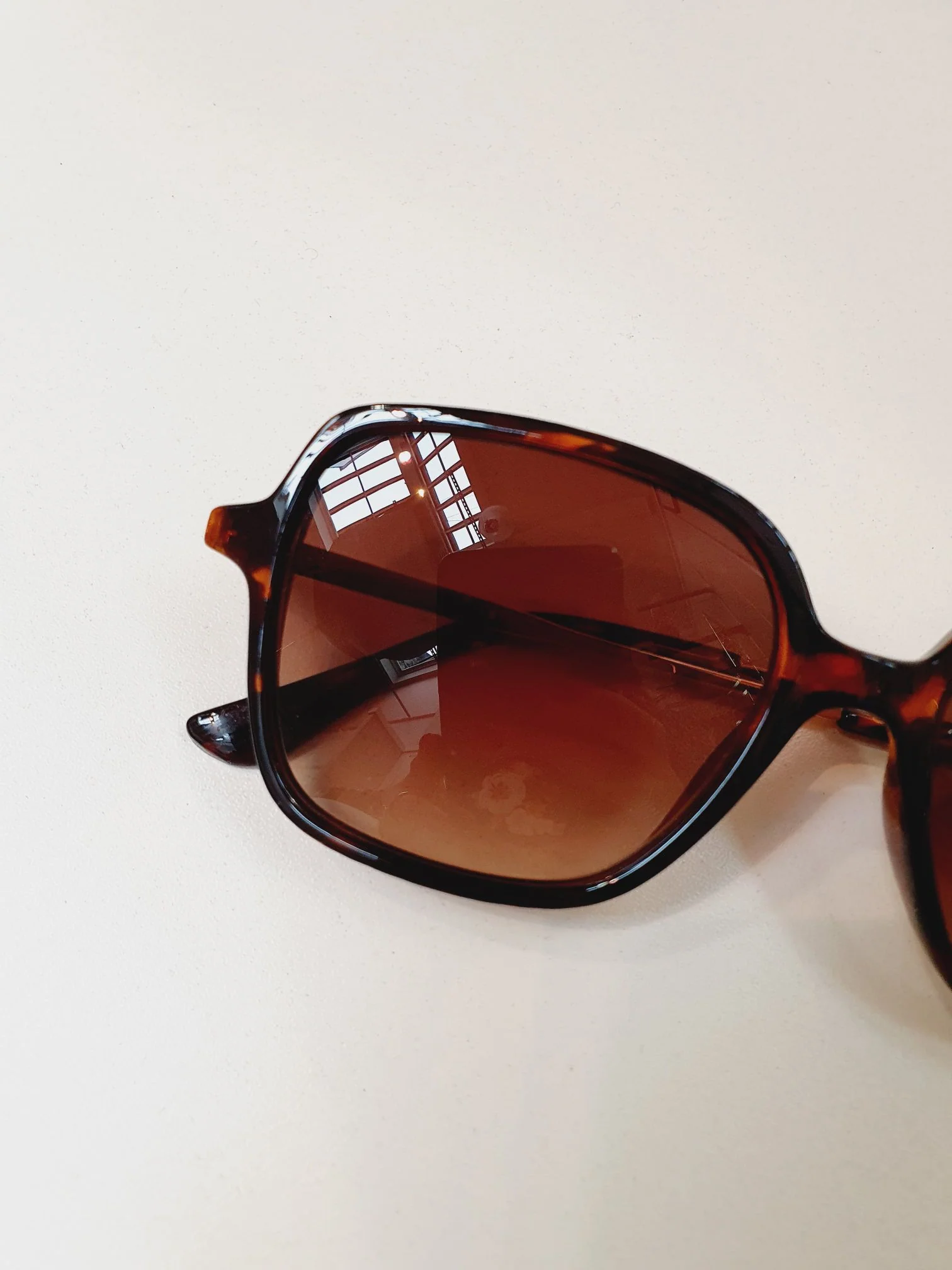 Vintage Sunglasses 17 - Image 3
