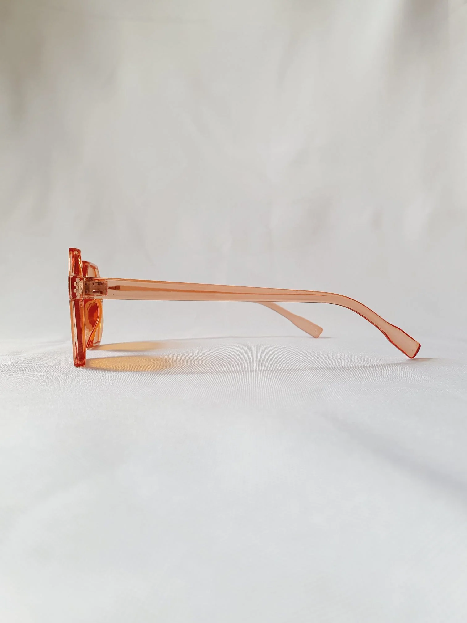Vintage Sunglasses 22 - Image 4