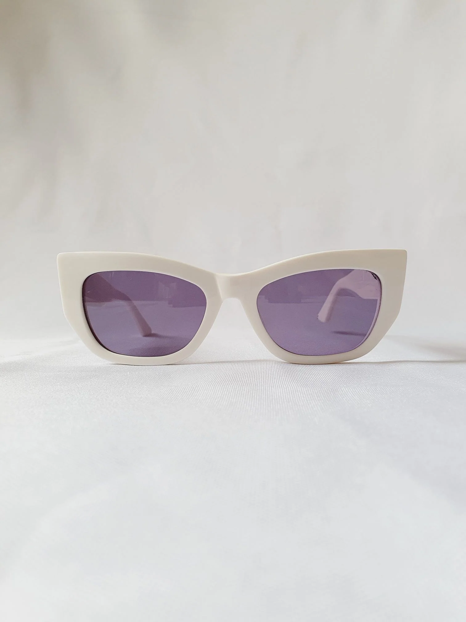 Vintage Sunglasses 23 - Image 3