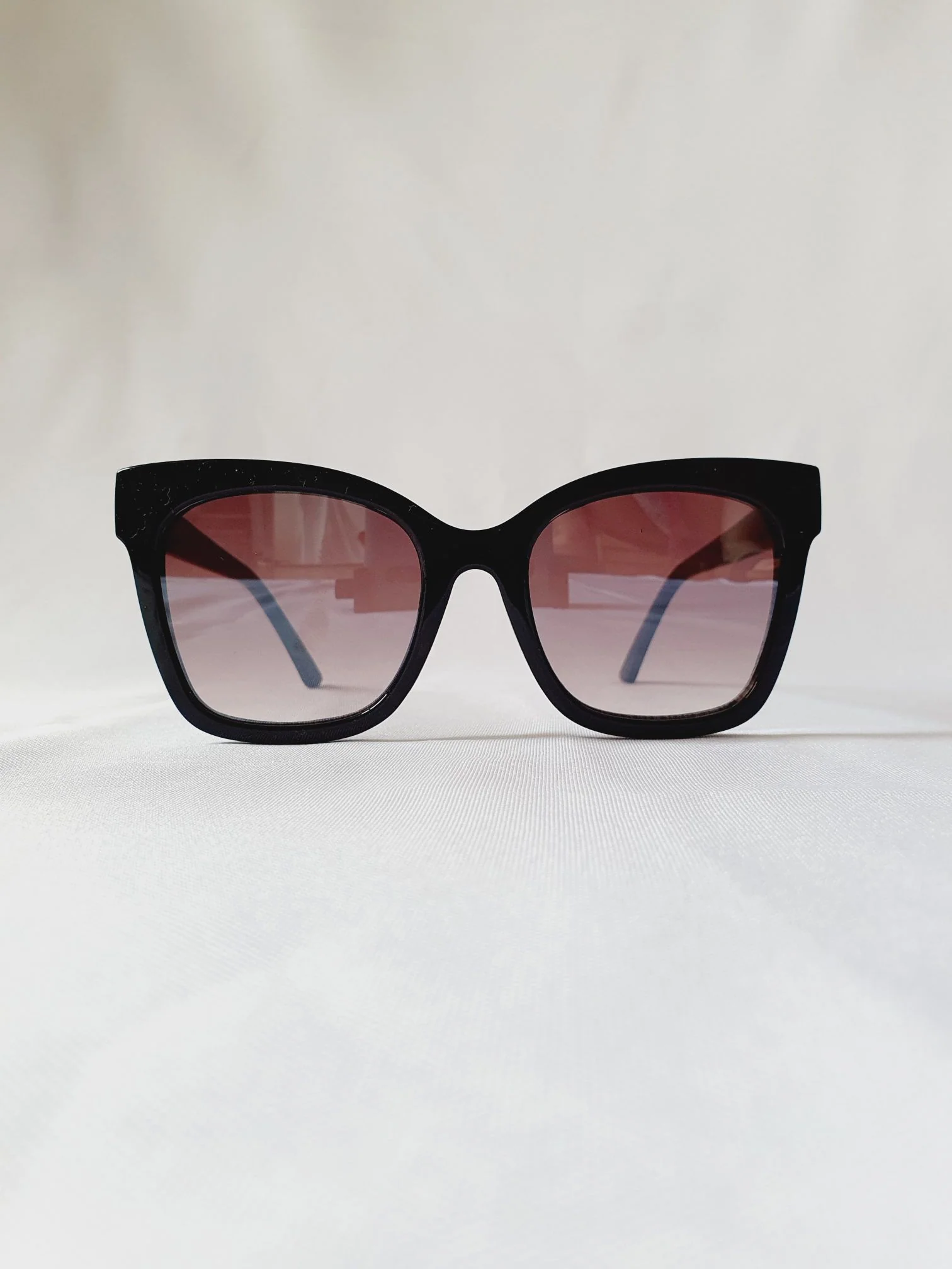 Vintage Sunglasses 25 - Image 3