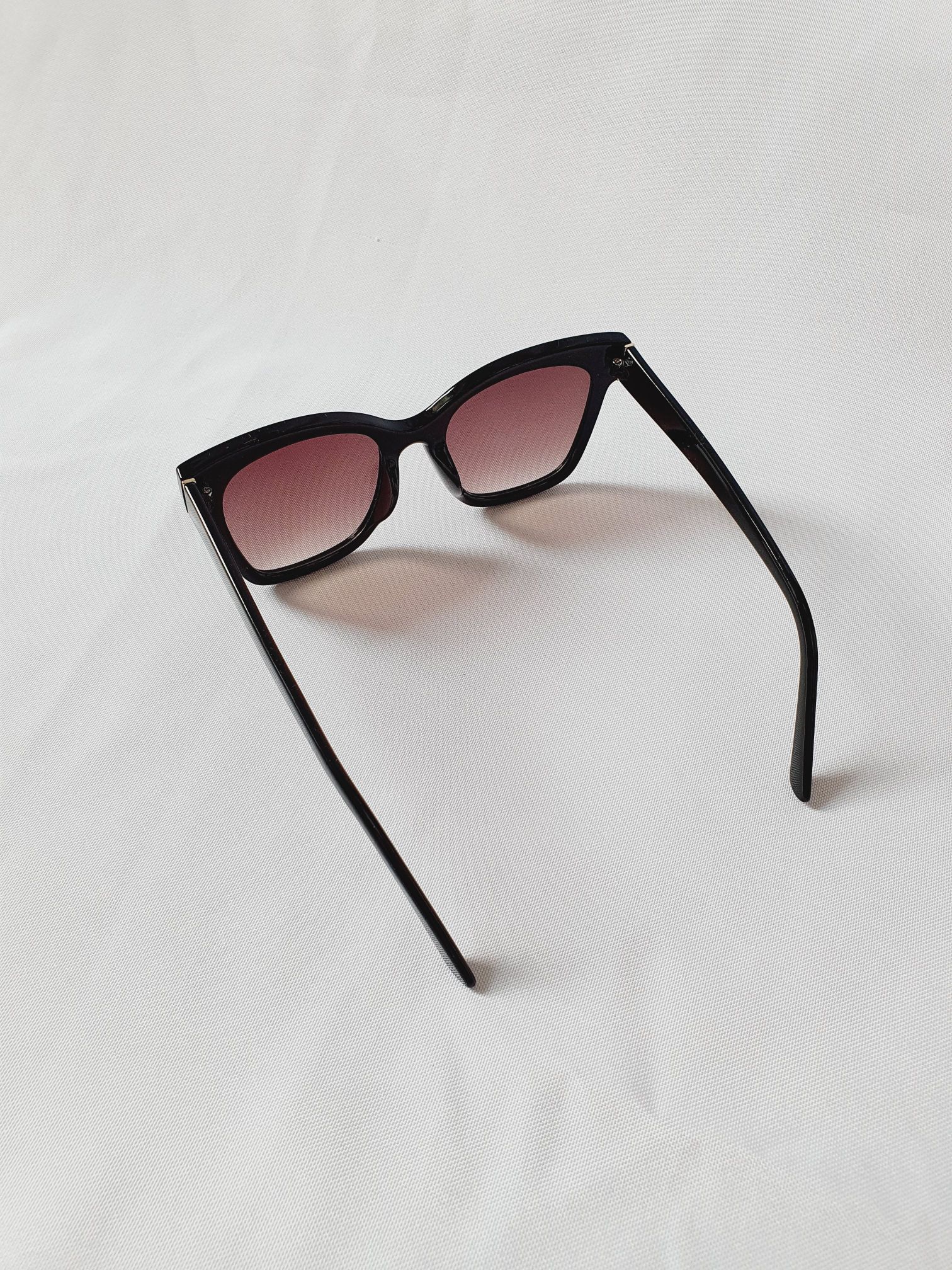 Vintage Sunglasses 25 - Image 6