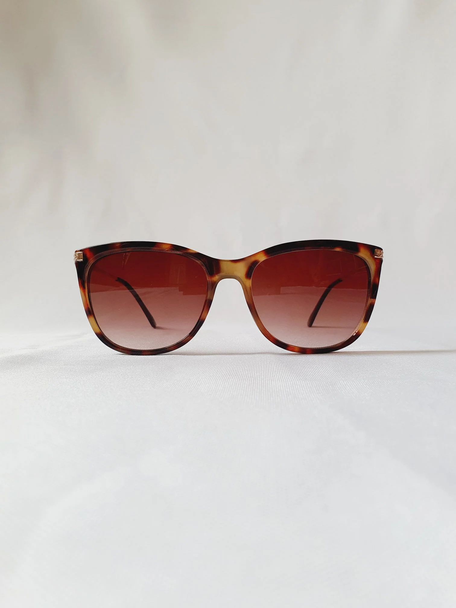 Vintage Sunglasses 29 - Image 3