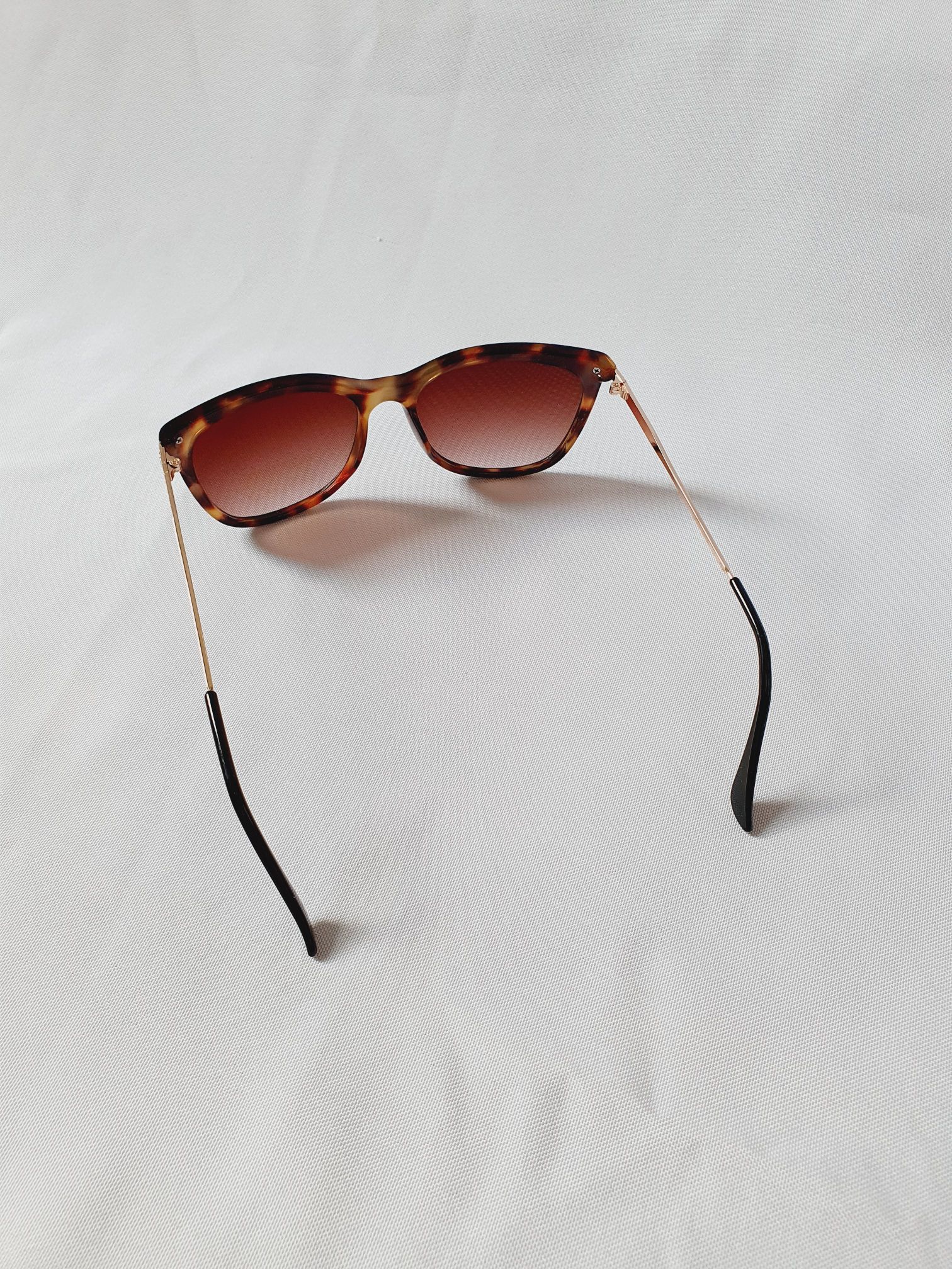 Vintage Sunglasses 29 - Image 6