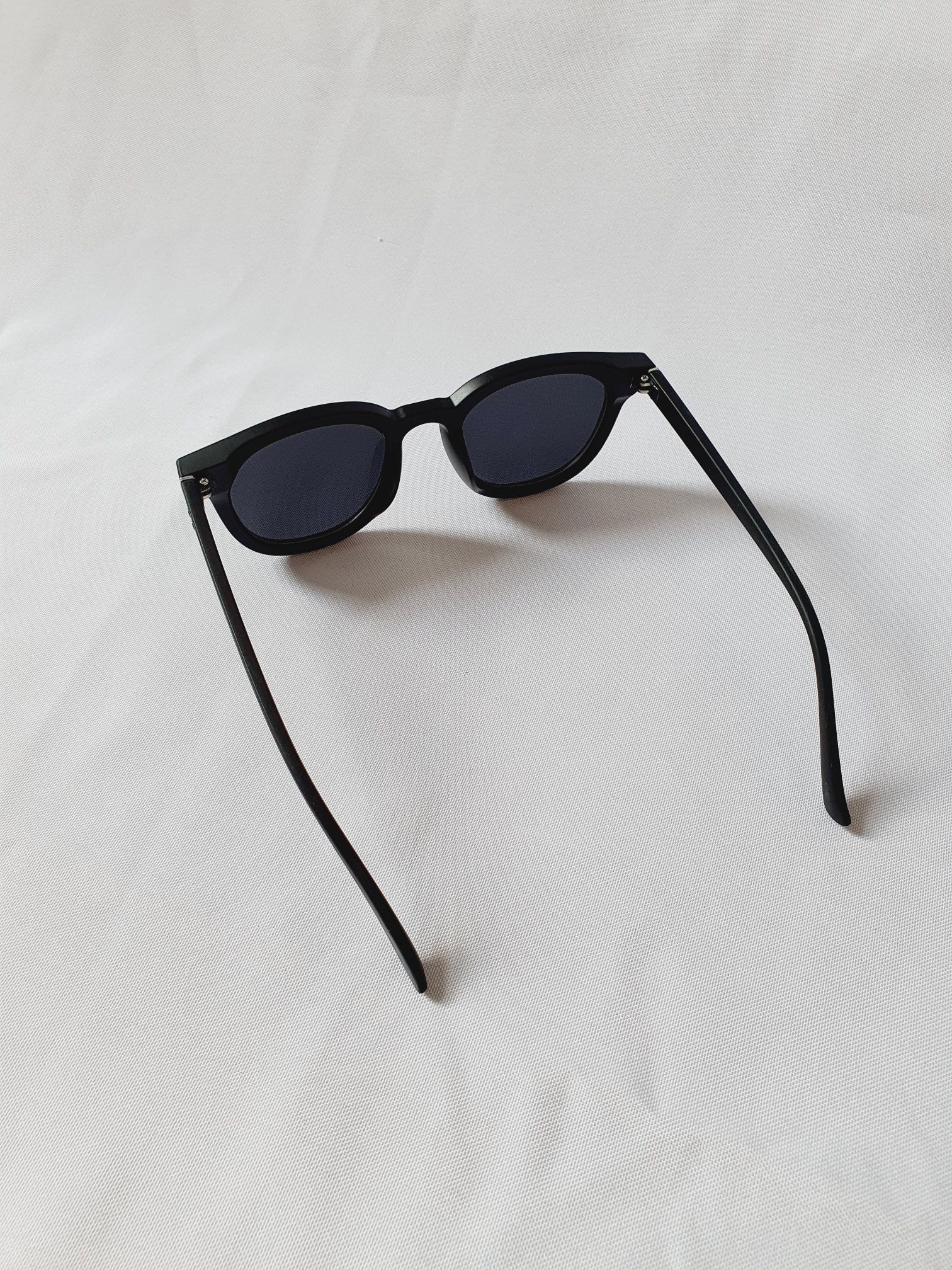 Vintage Sunglasses 30 - Image 6