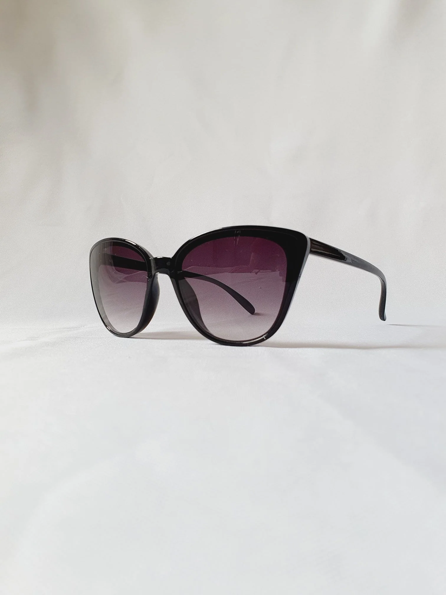 Vintage Sunglasses 35 - Image 4