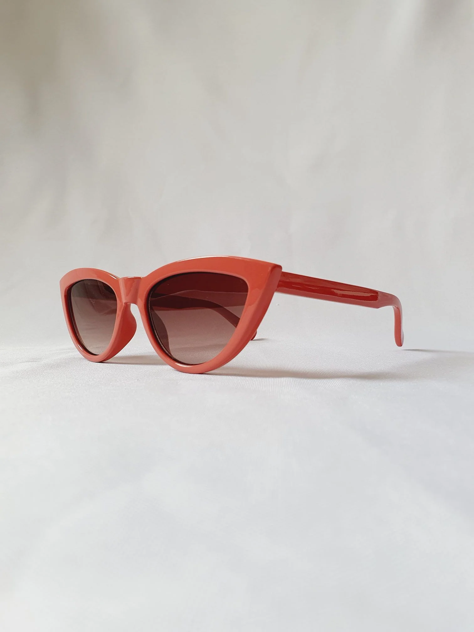 Vintage Sunglasses 38 - Image 4