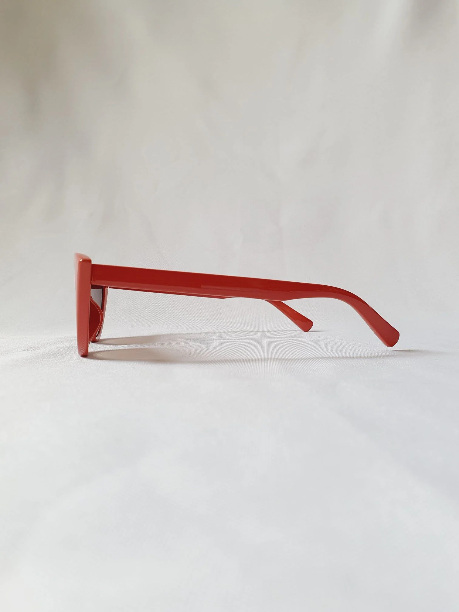 Vintage Sunglasses 38 - Image 5