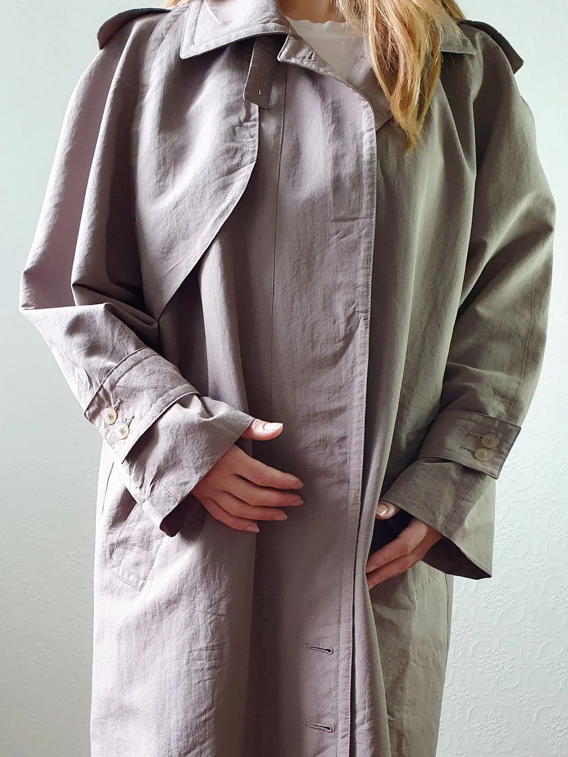 Vintage Taupe Grey Single Breasted Long Trench Coat - L - Image 14