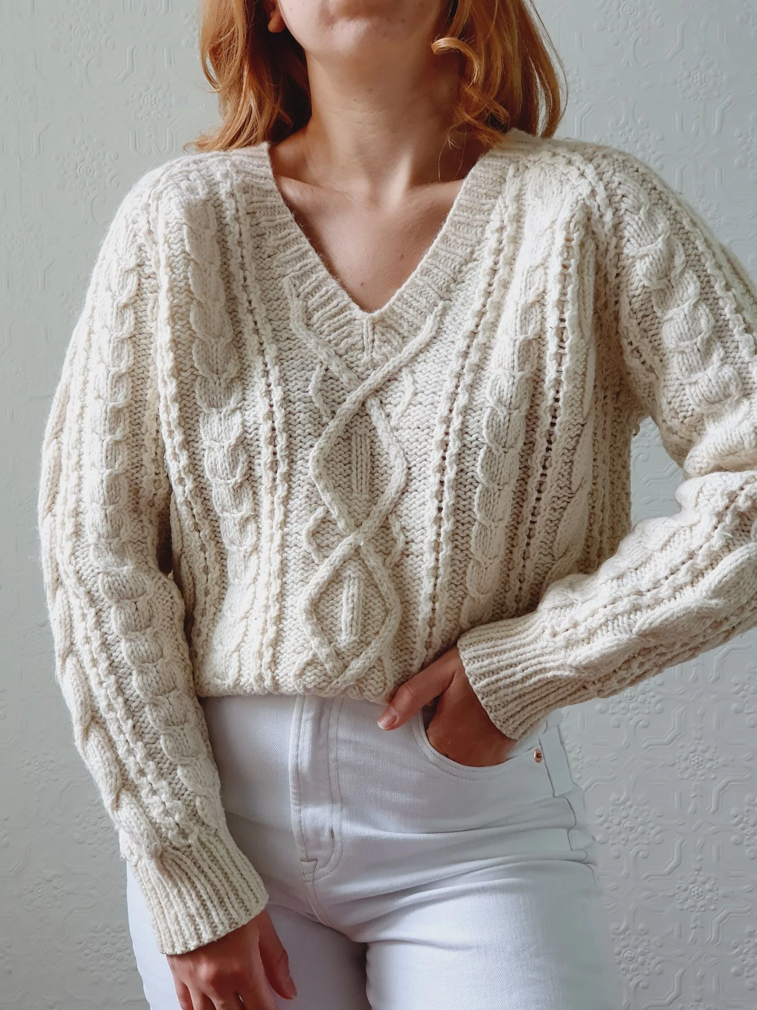 Vintage V-Neck 100% Wool Handknitted Cream Aran Jumper - S/M - Image 3
