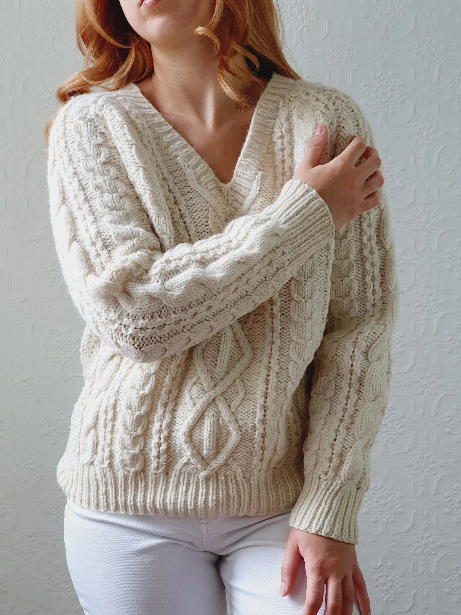 Vintage V-Neck 100% Wool Handknitted Cream Aran Jumper - S/M - Image 4