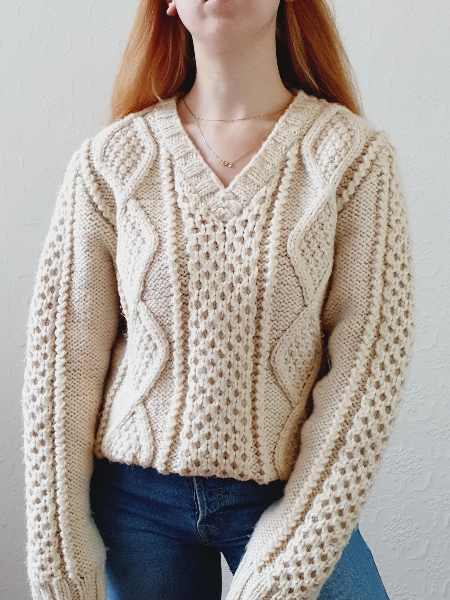 Vintage V-Neck Arran Jumper - M/L