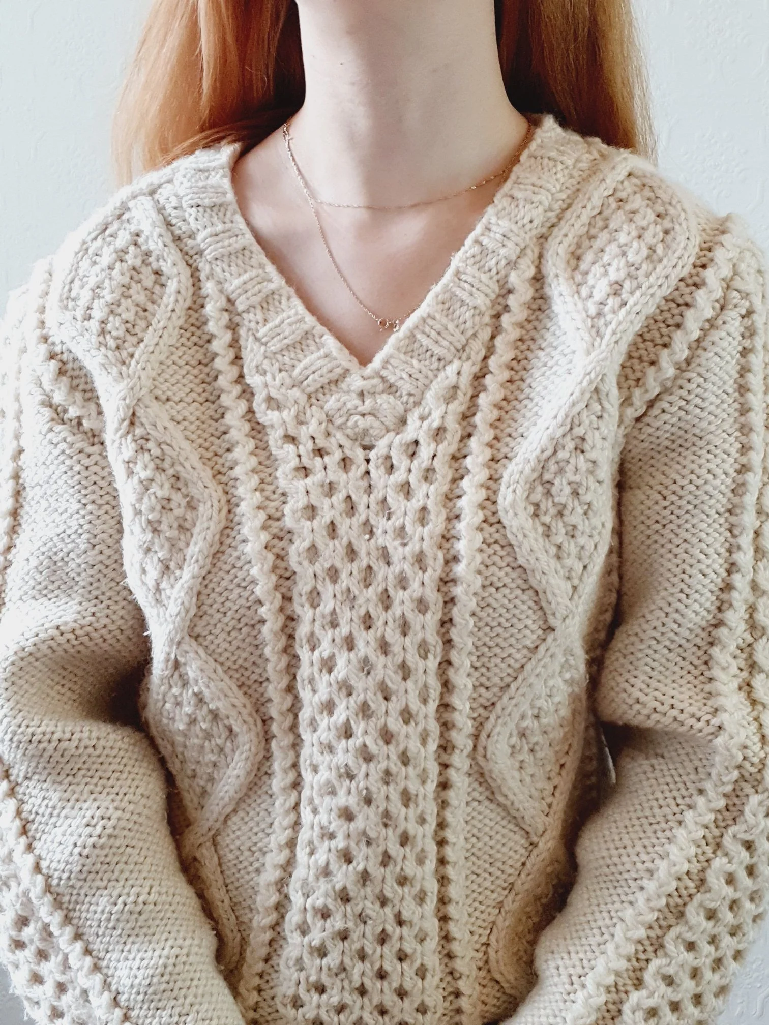 Vintage V-Neck Arran Jumper - M/L - Image 4
