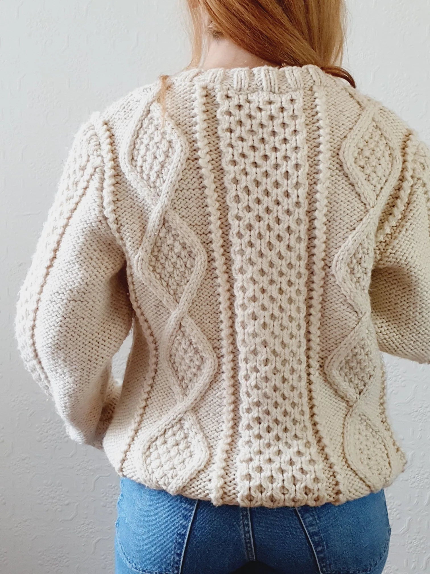 Vintage V-Neck Arran Jumper - M/L - Image 5