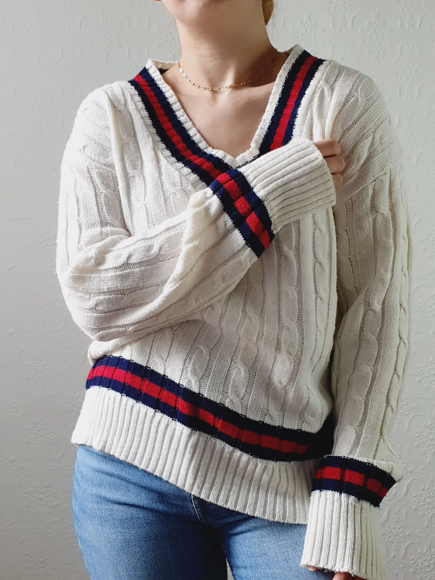 Vintage V-Neck Cable Knit Cream Jumper with Long Sleeves - M/L