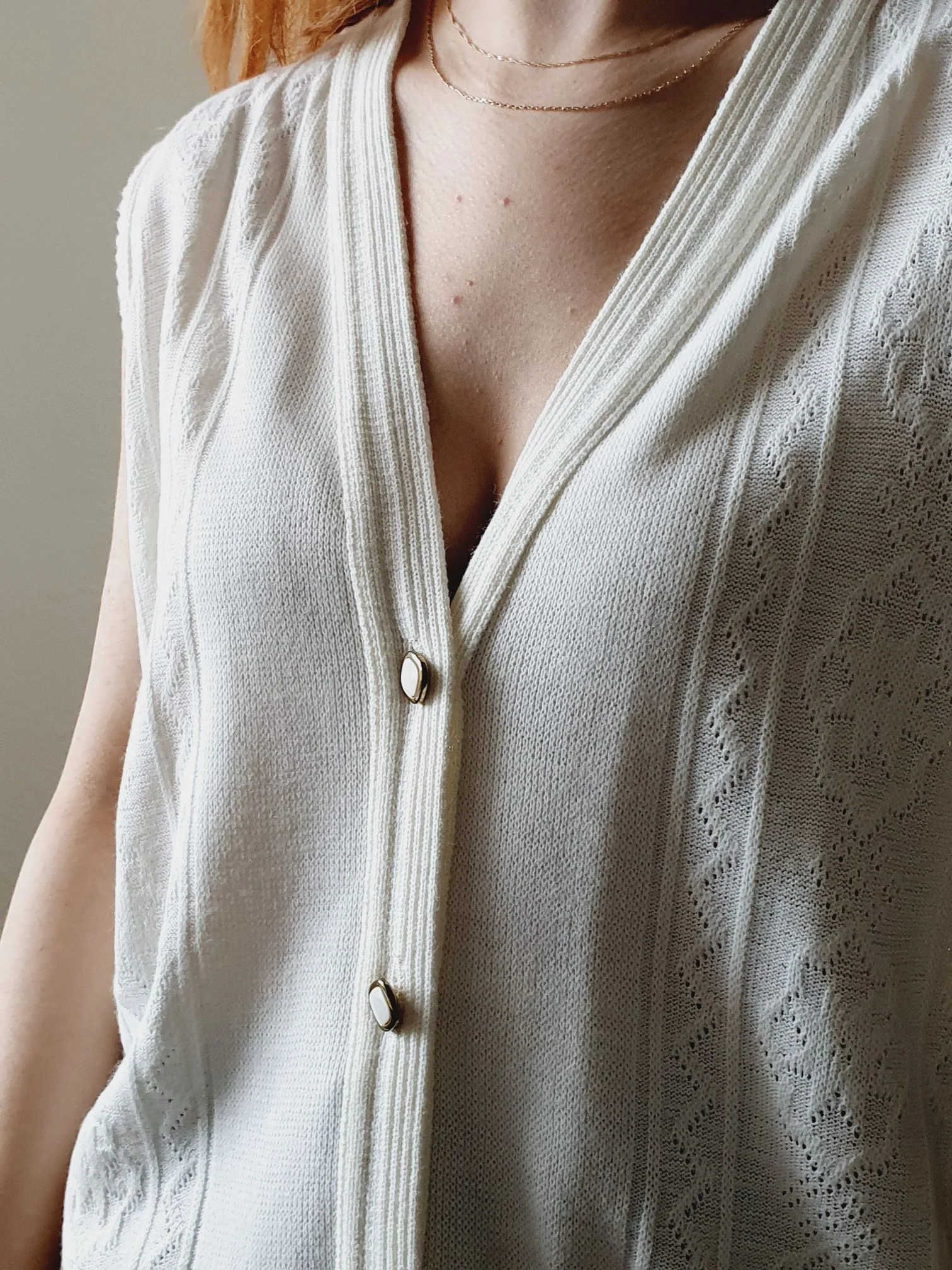 Vintage V-Neck Ivory Vest - L - Image 6