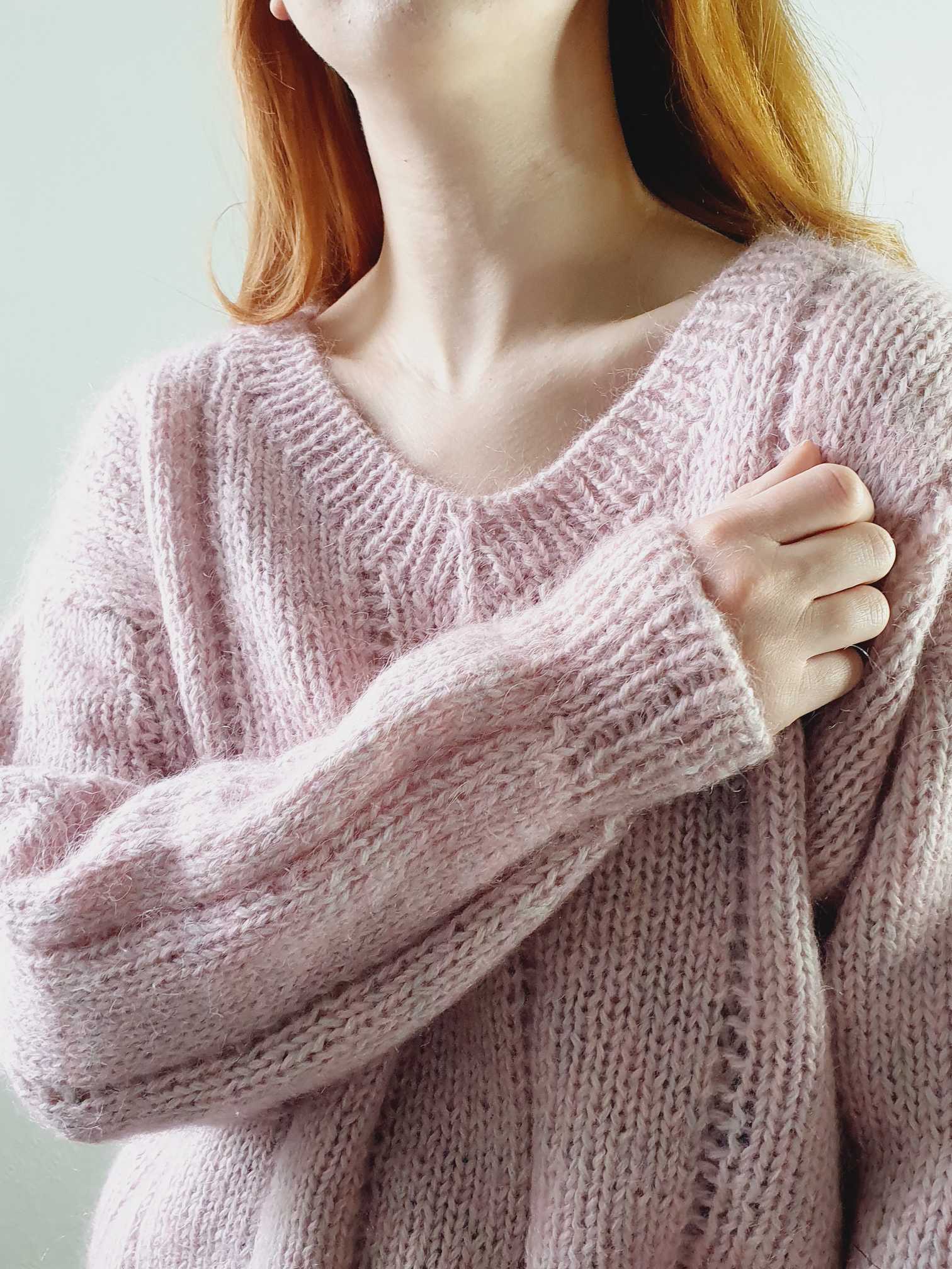 Vintage V-Neck Pastel Pink Mohair Jumper - XXL - Image 6