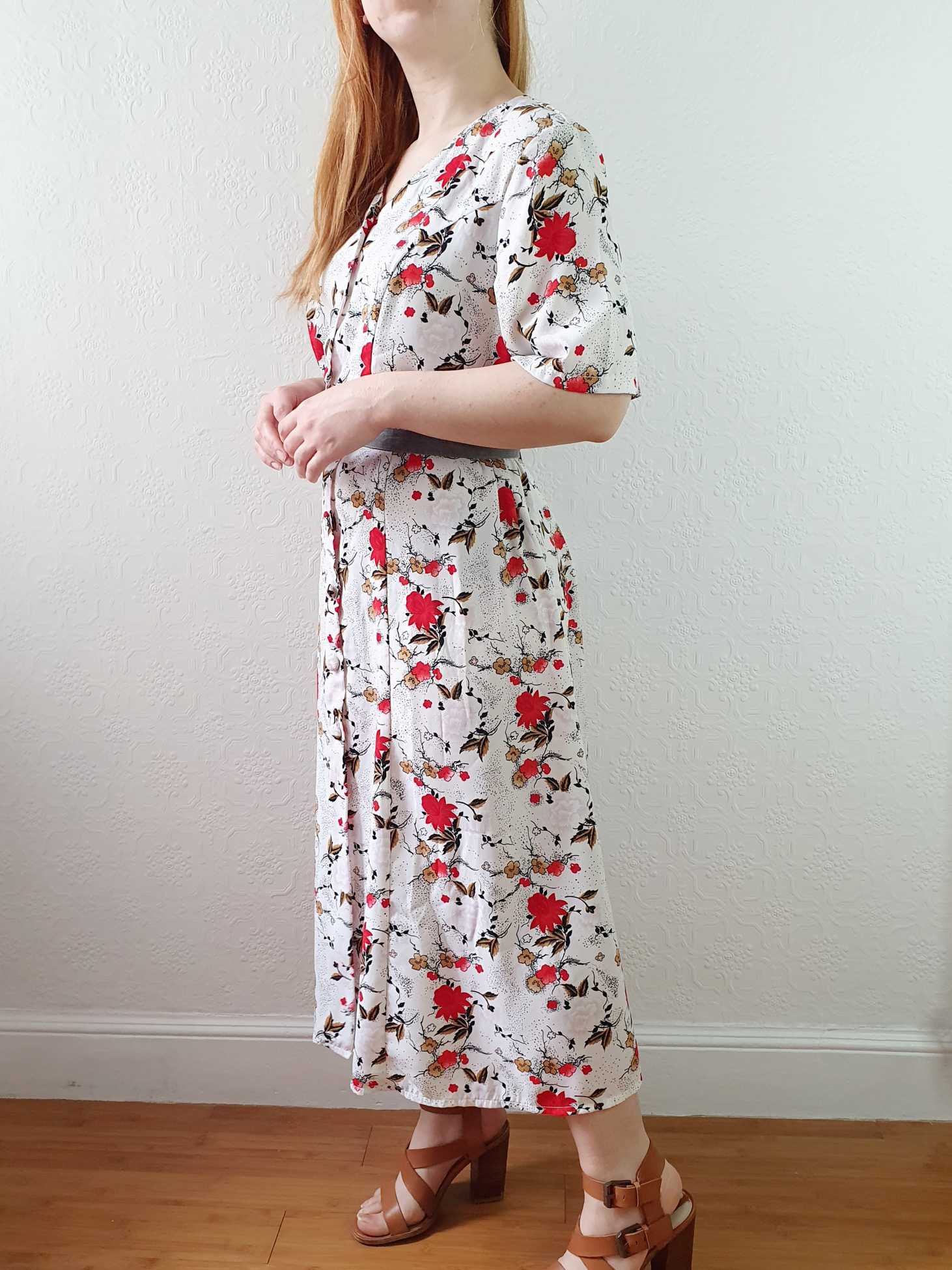 Vintage White and Red Floral Short Sleeve Dress  - XL - Image 8
