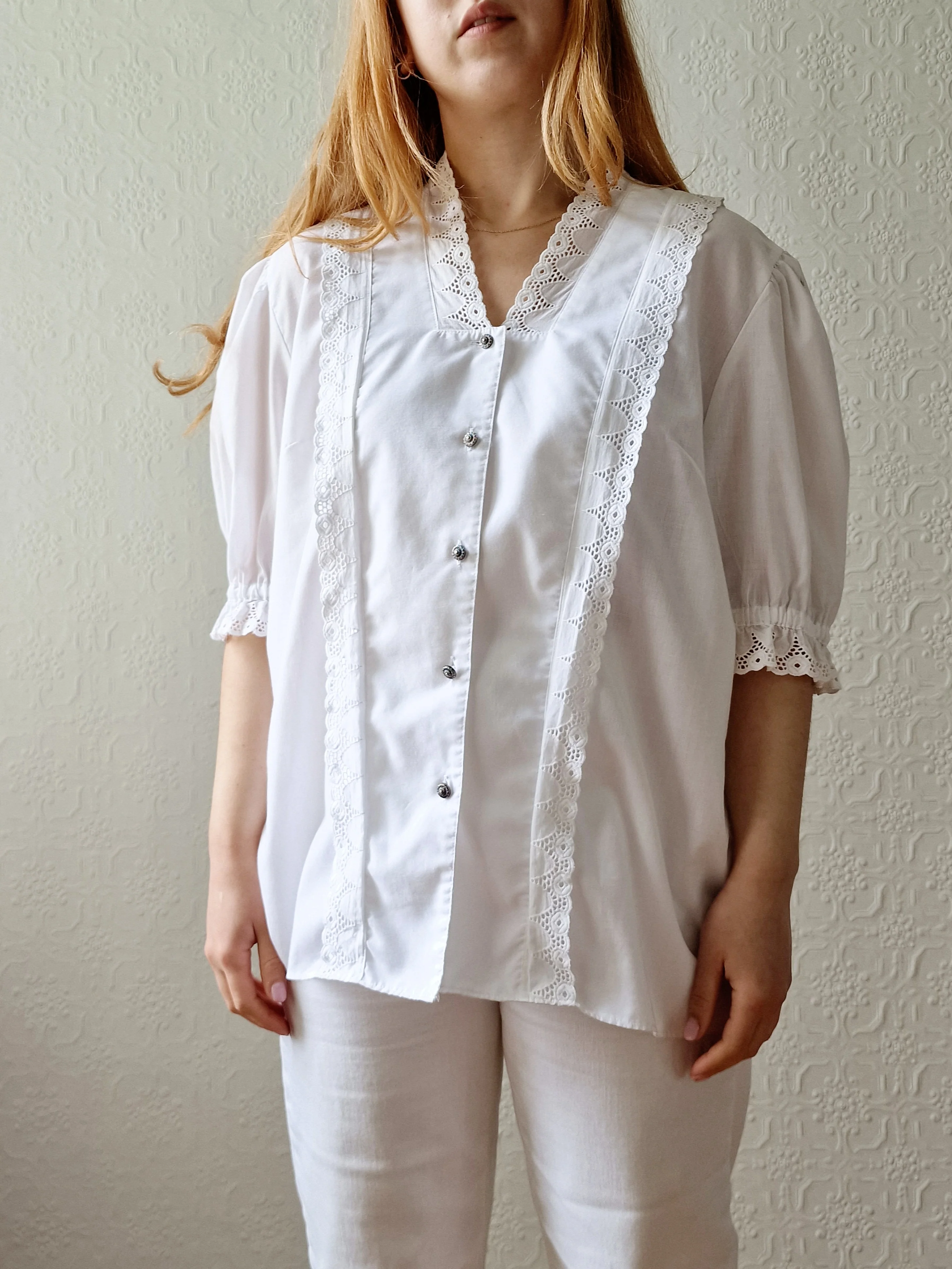 Vintage White Austrian Broderie Anglaise Dirndl Blouse with Puff Sleeves - XL - Image 2