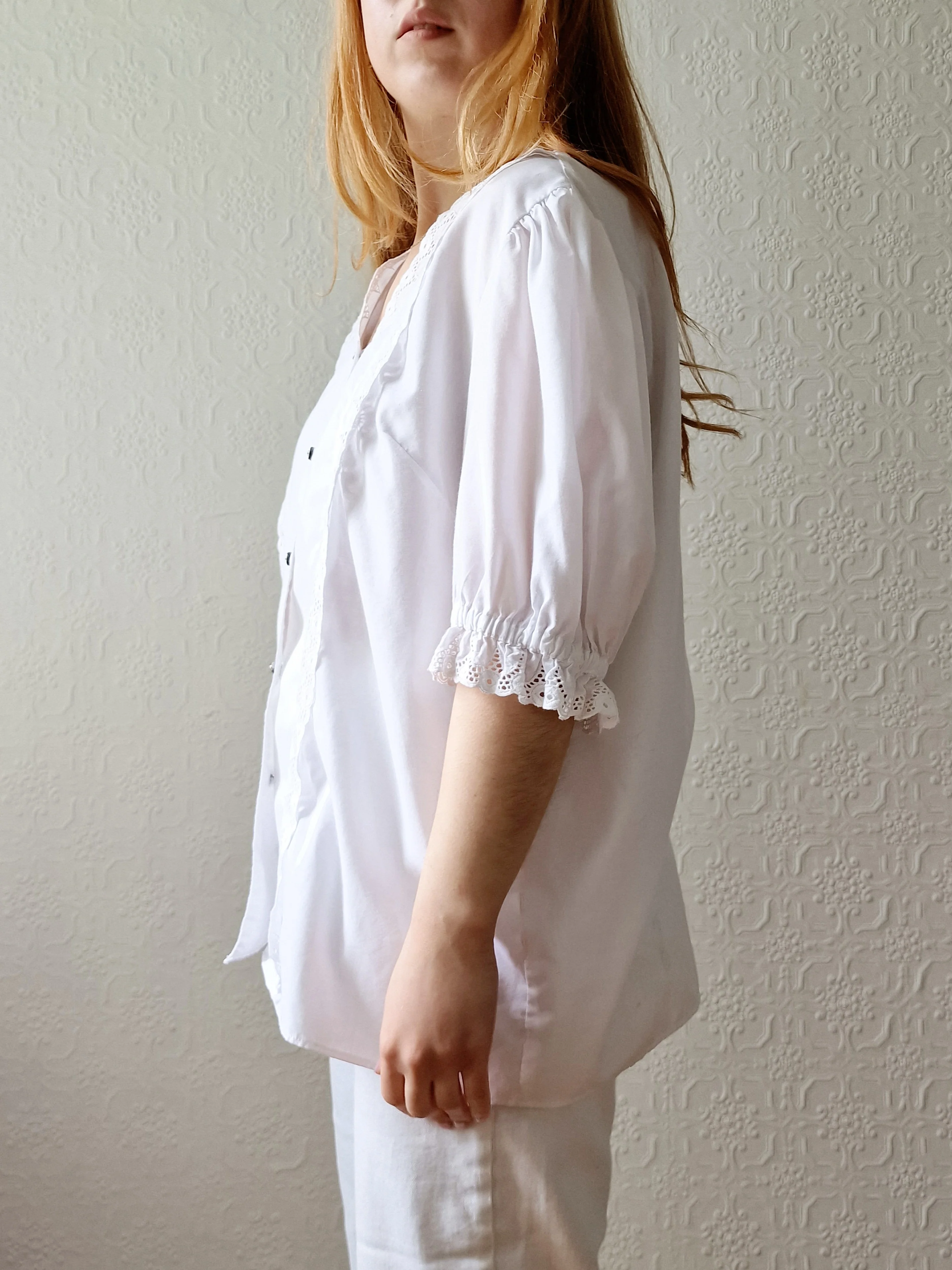 Vintage White Austrian Broderie Anglaise Dirndl Blouse with Puff Sleeves - XL - Image 3