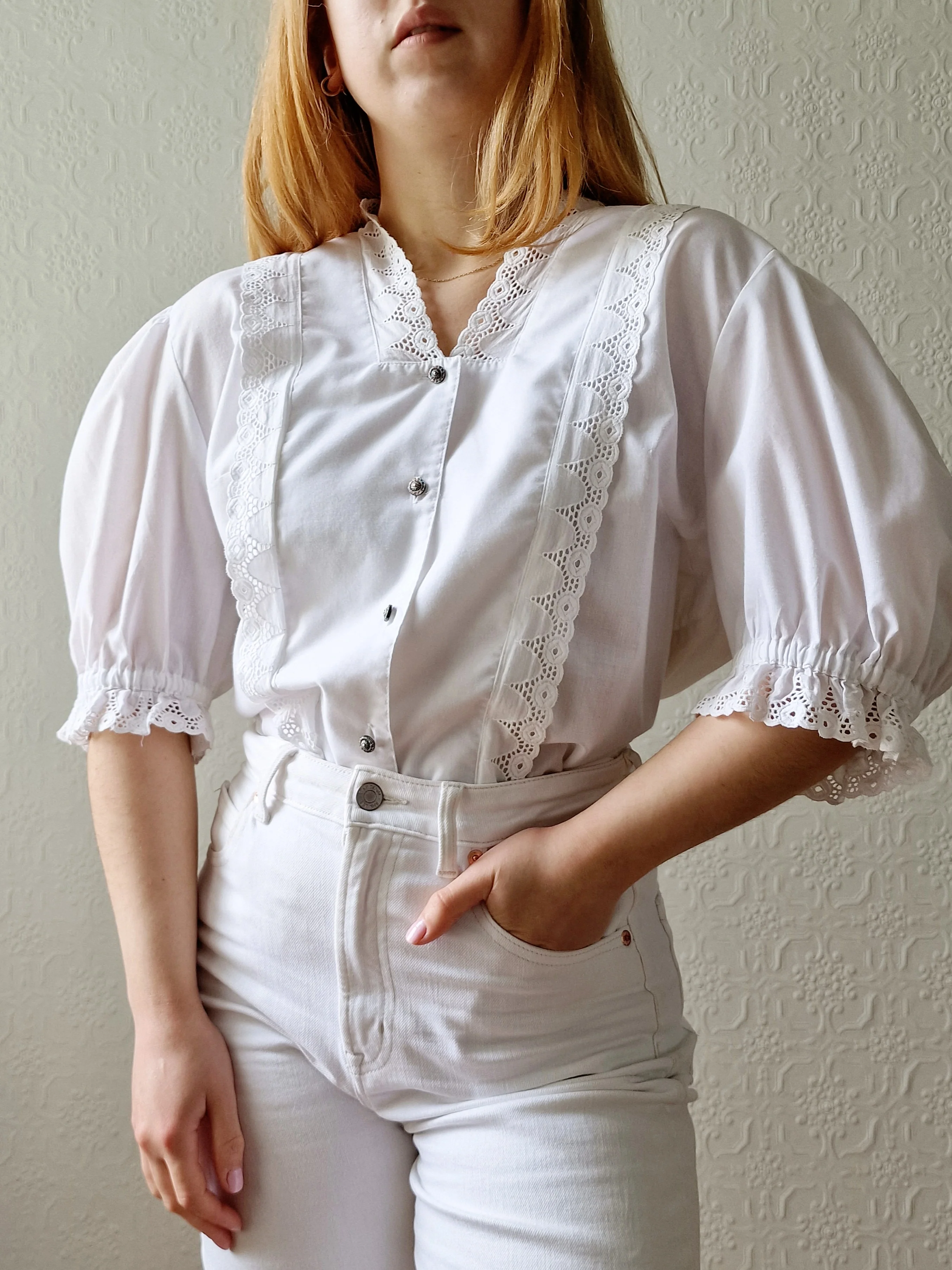 Vintage White Austrian Broderie Anglaise Dirndl Blouse with Puff Sleeves - XL - Image 5