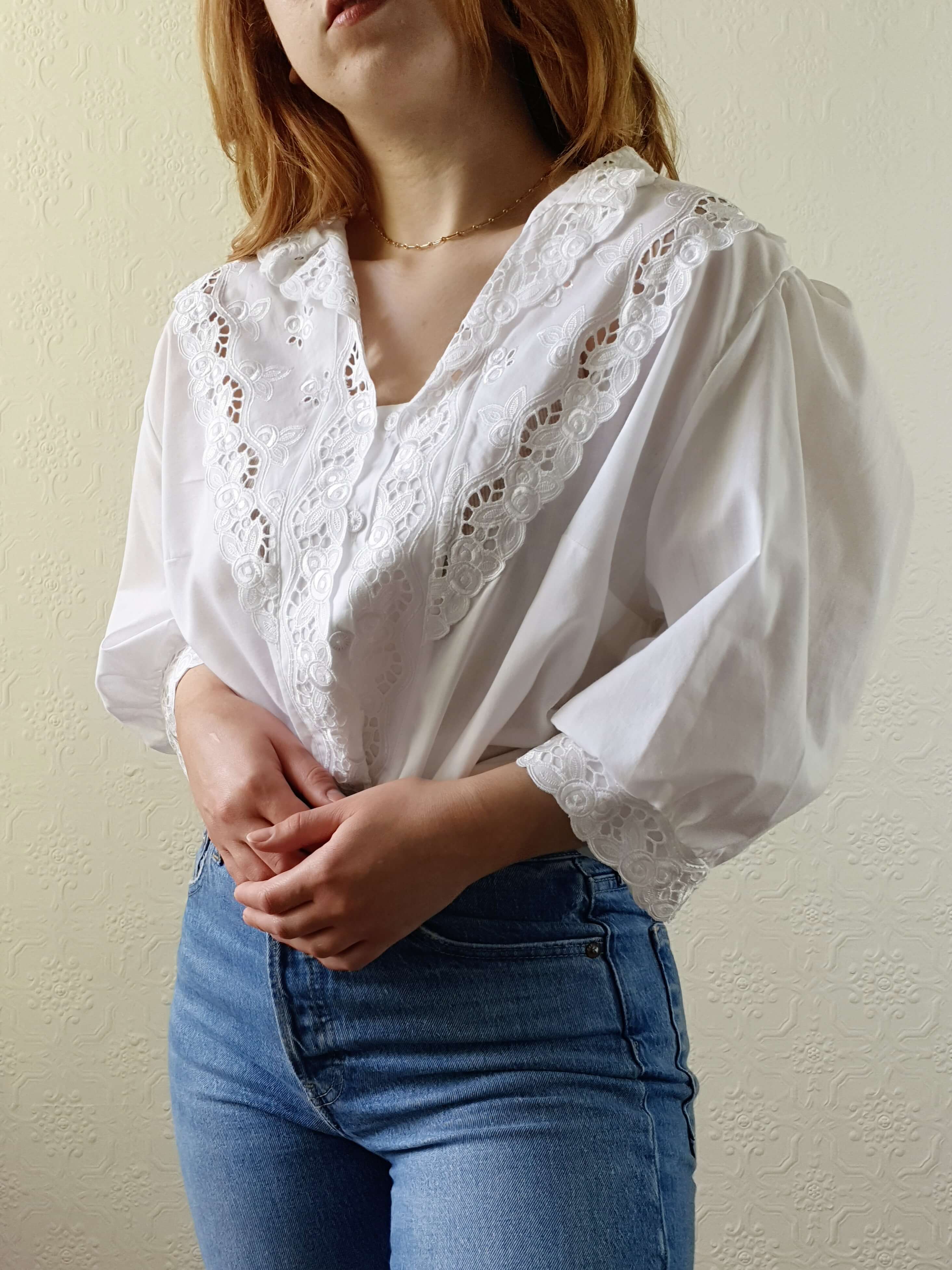 Vintage White Austrian Dirndl Lacy Blouse with Puff Sleeves - XL/XXL - Image 2