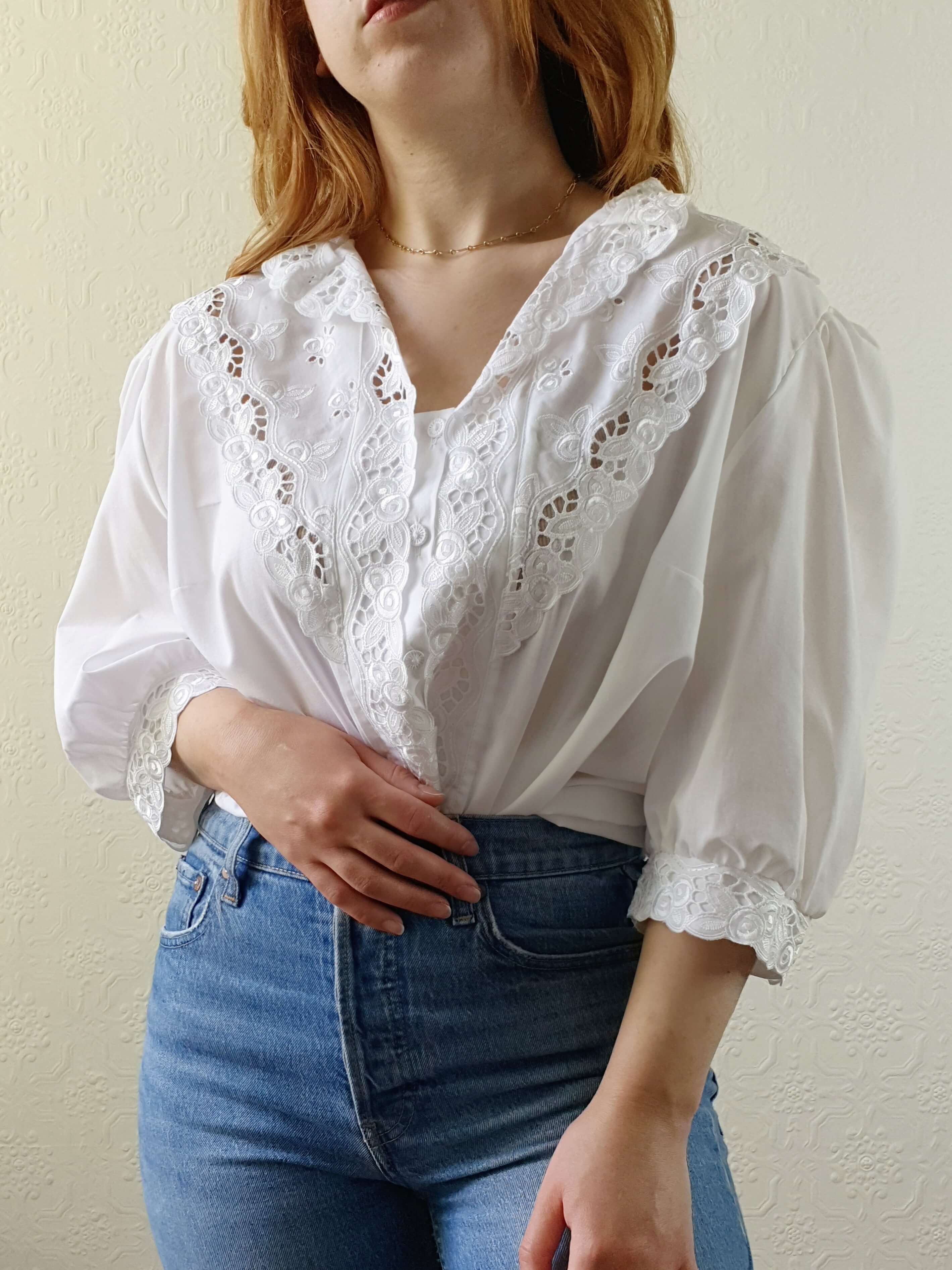 Vintage White Austrian Dirndl Lacy Blouse with Puff Sleeves - XL/XXL - Image 4
