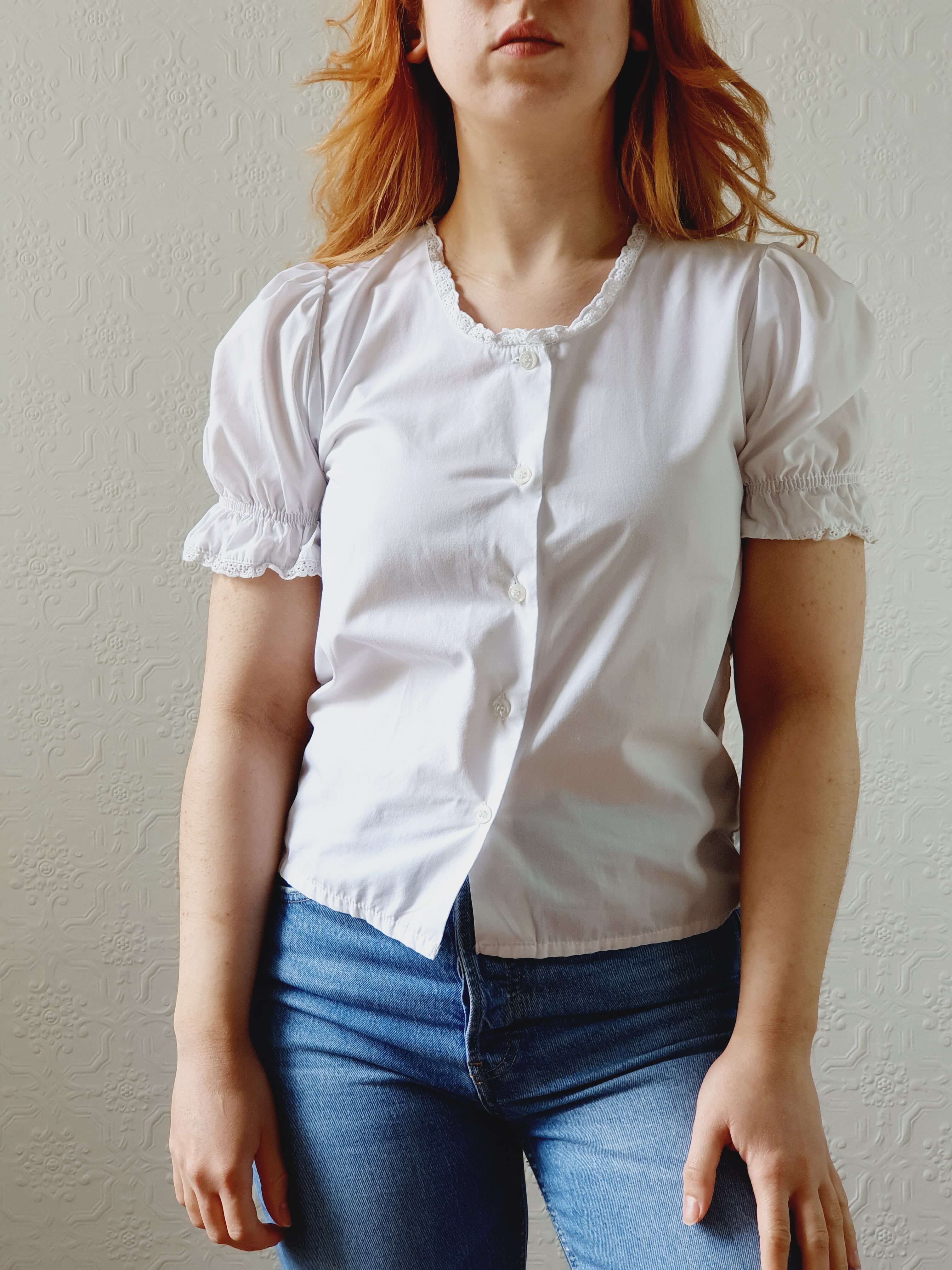 Vintage White Austrian Lacy Dirndl Blouse with Puff Sleeves - XS/S - Image 2