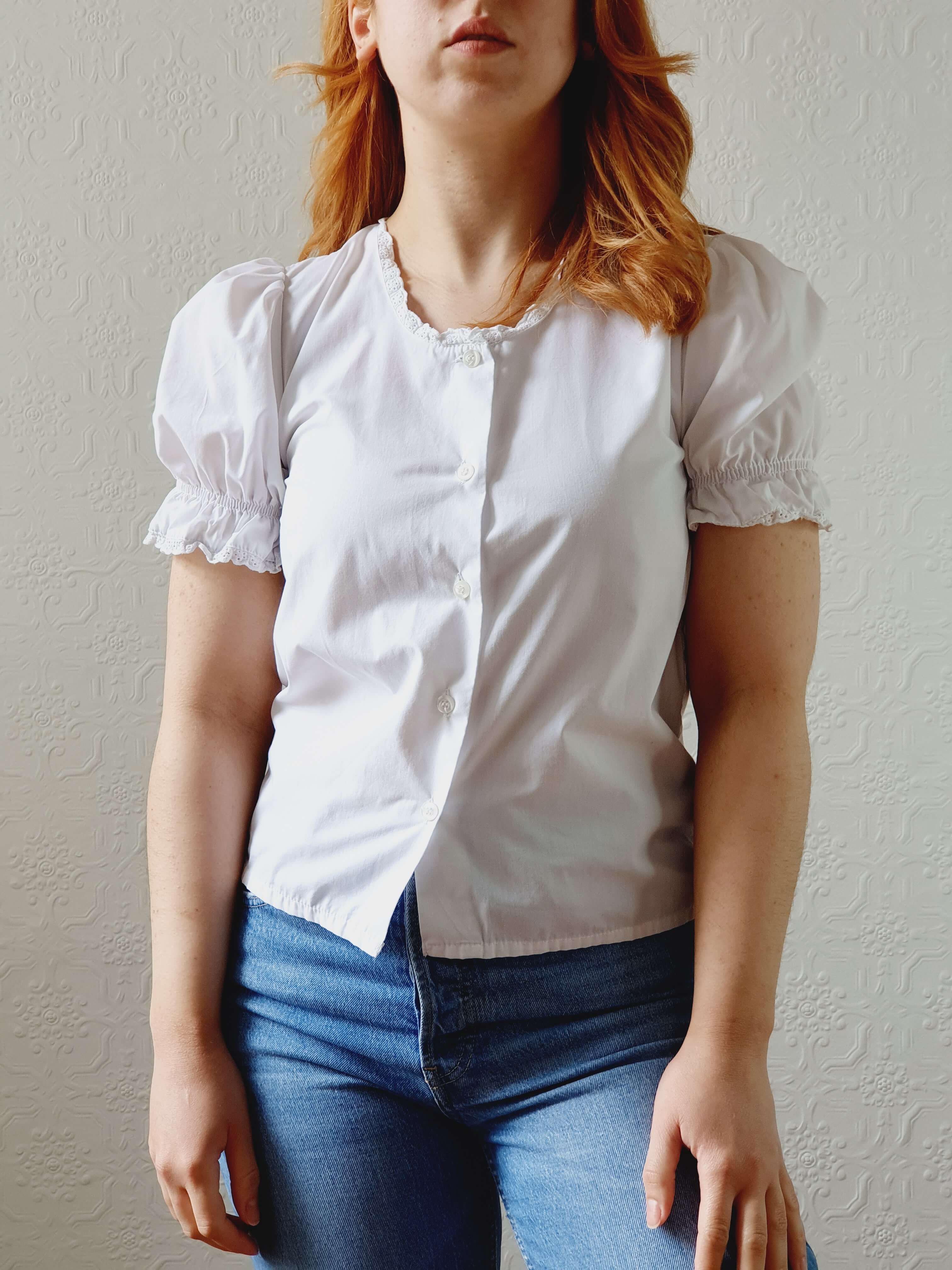 Vintage White Austrian Lacy Dirndl Blouse with Puff Sleeves - XS/S - Image 7