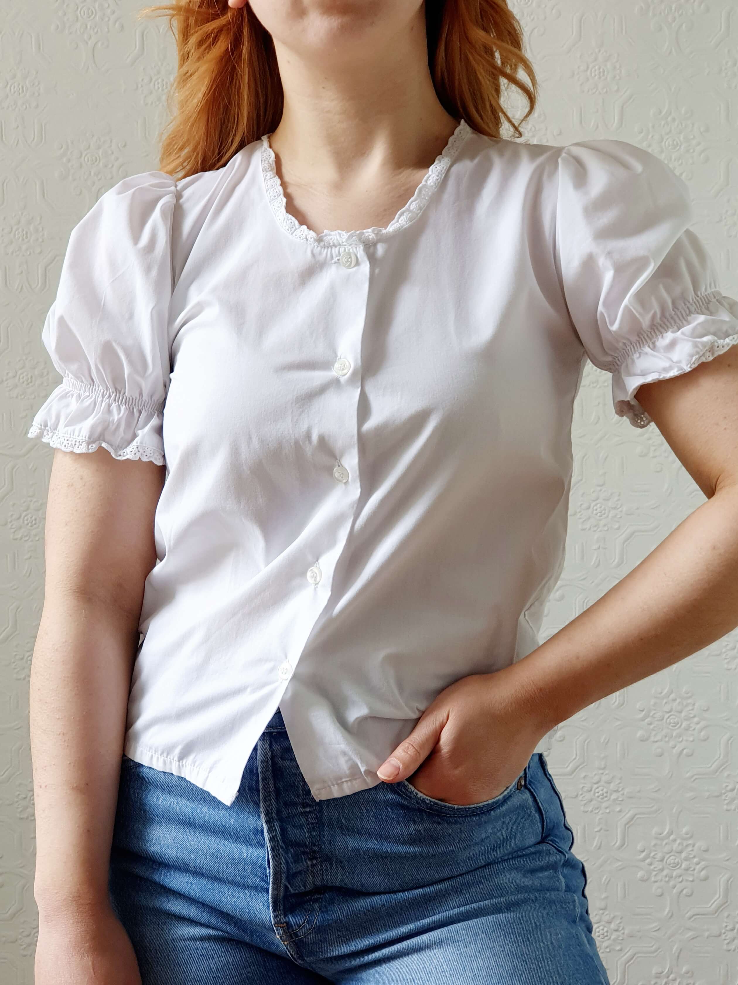 Vintage White Austrian Lacy Dirndl Blouse with Puff Sleeves - XS/S - Image 8