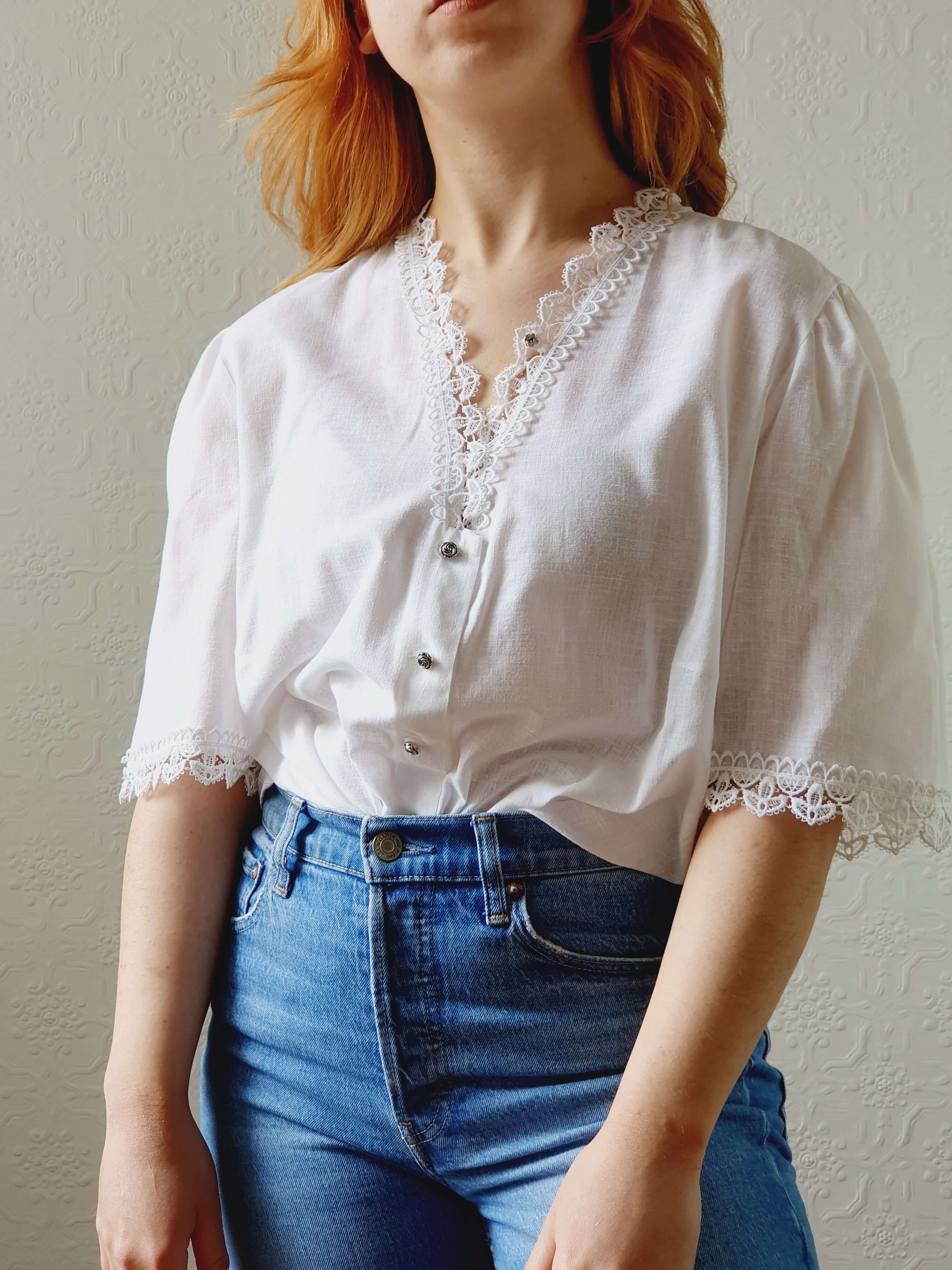 Vintage White Austrian Lacy Dirndl Blouse - XXL - Image 2