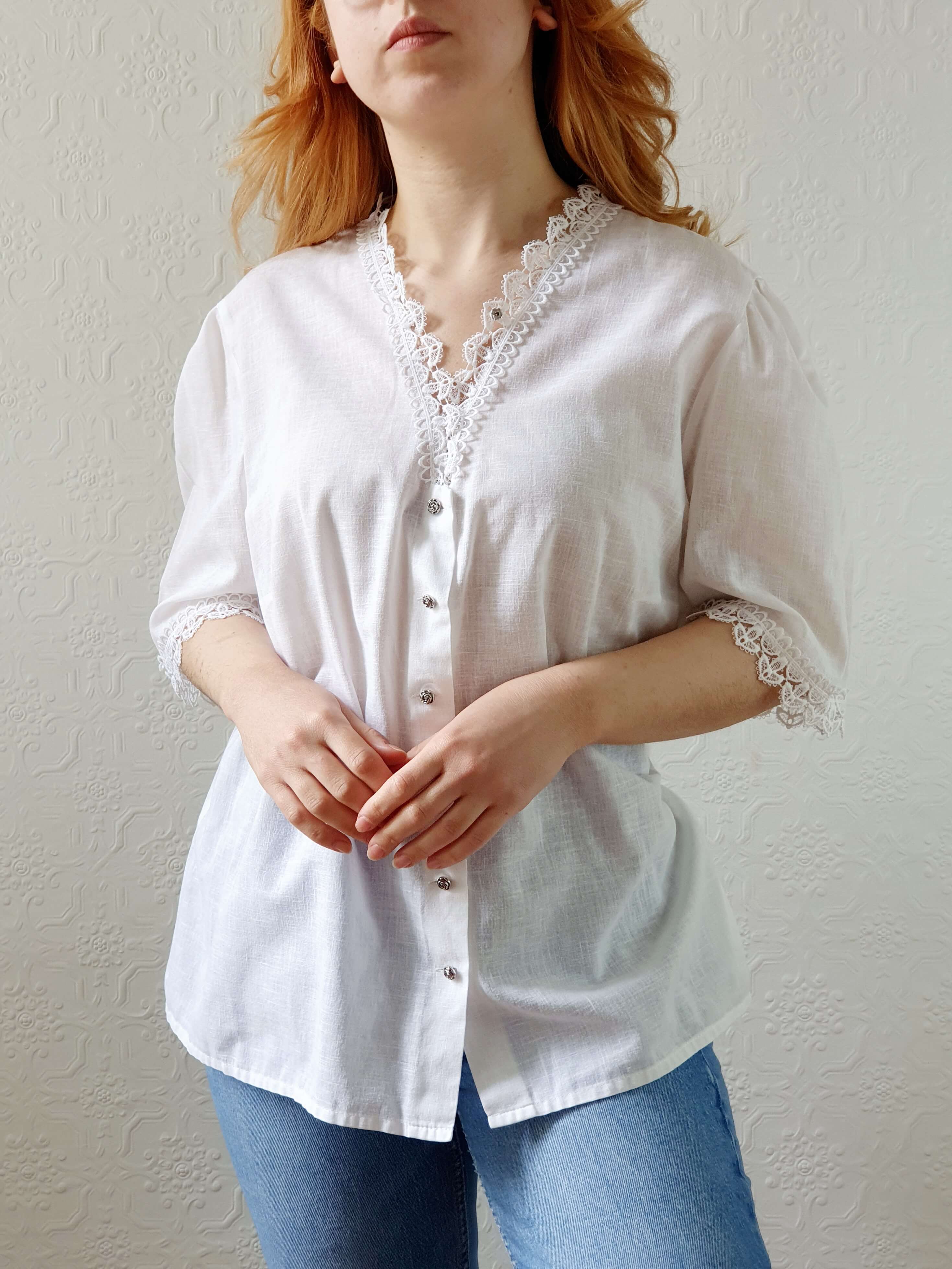 Vintage White Austrian Lacy Dirndl Blouse - XXL - Image 4