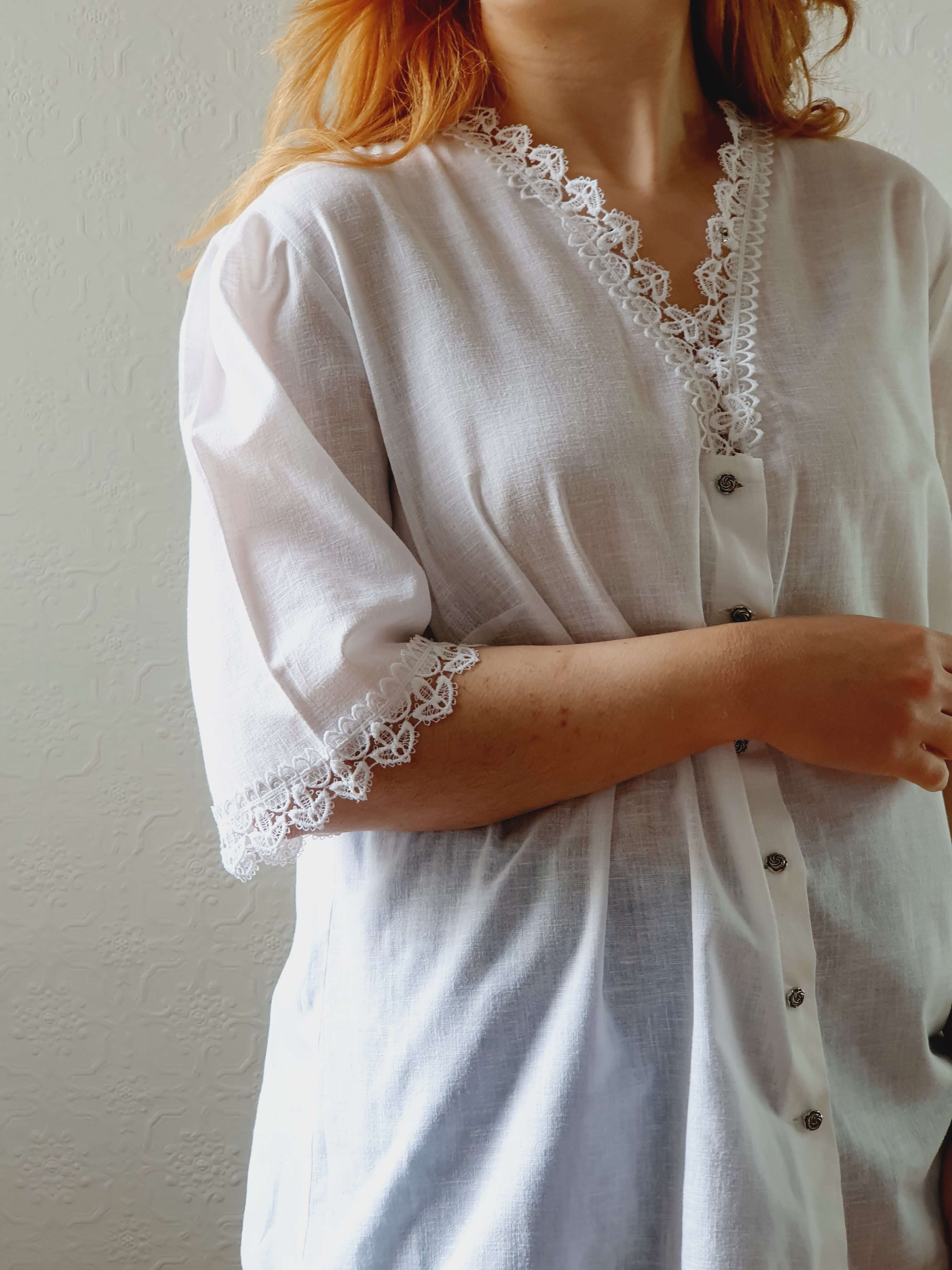 Vintage White Austrian Lacy Dirndl Blouse - XXL - Image 5