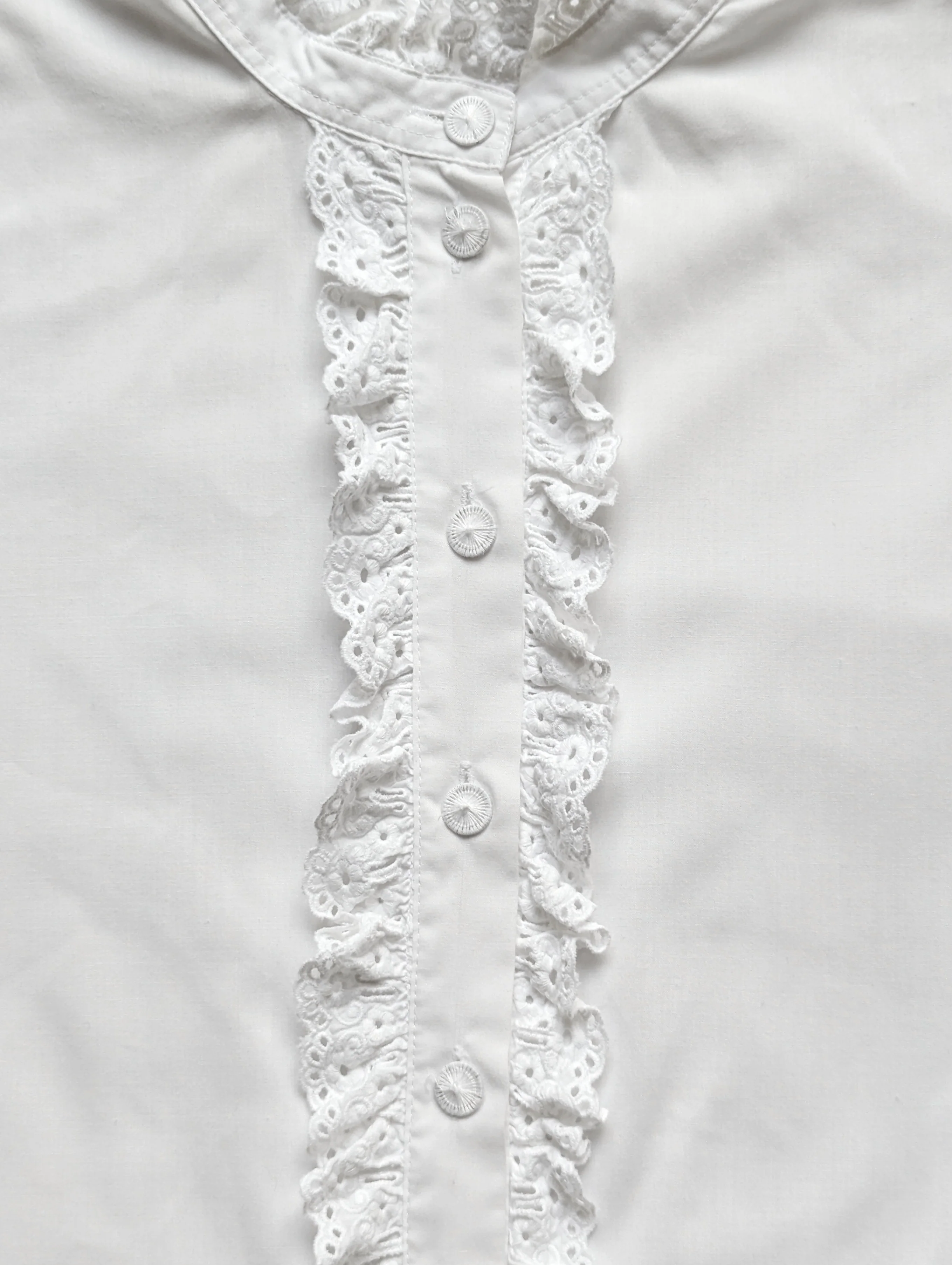 Vintage White Button Up Blouse with Lace Detail - L - Image 5