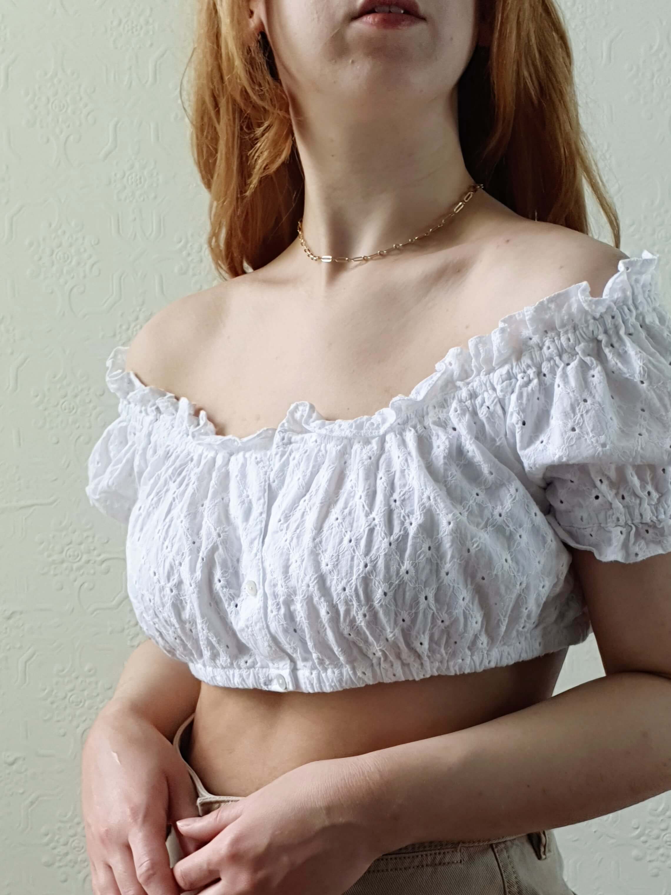Vintage White Cotton Broderie Anglaise Cropped Top - S/M - Image 2