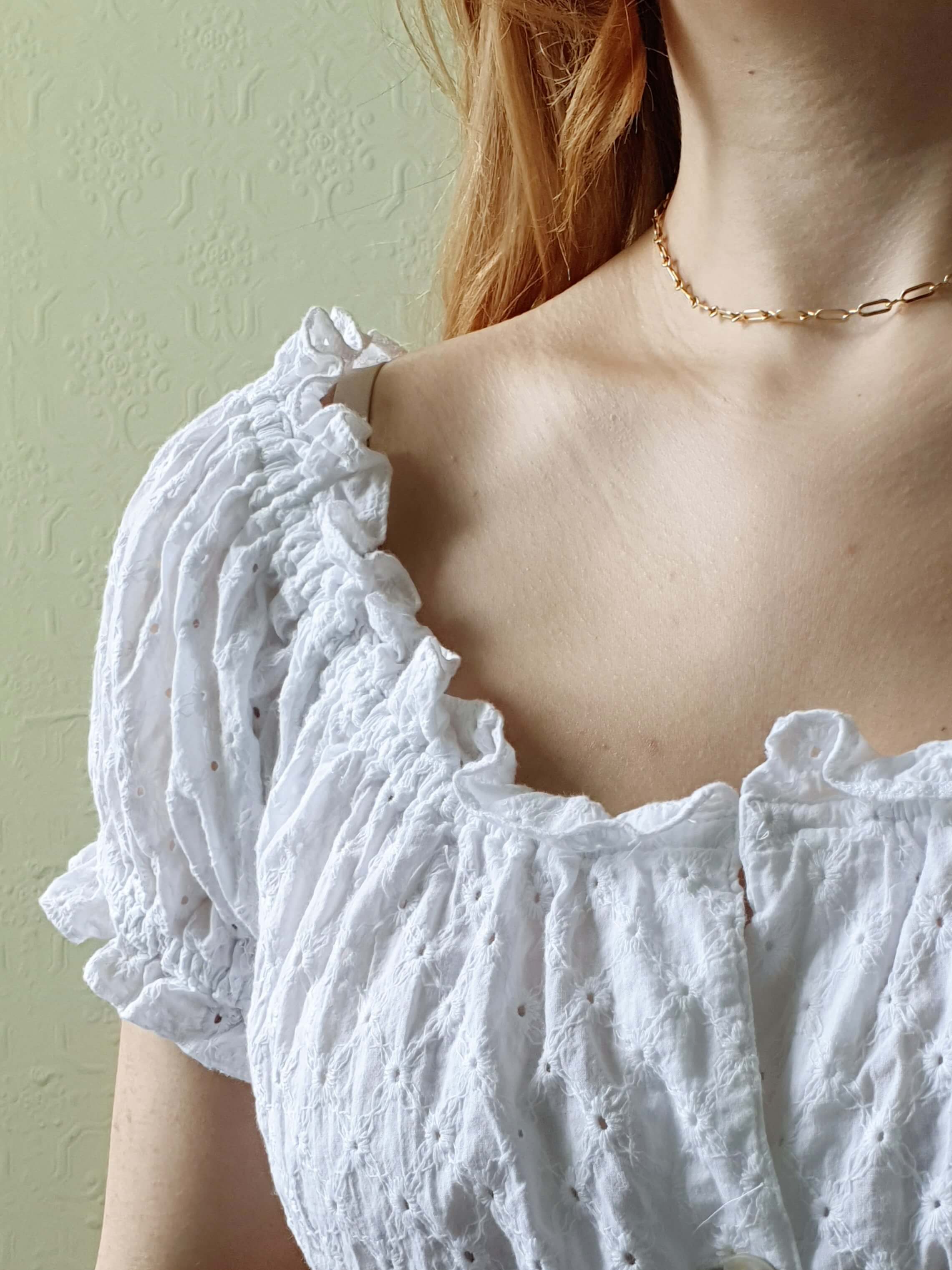 Vintage White Cotton Broderie Anglaise Cropped Top - S/M - Image 3
