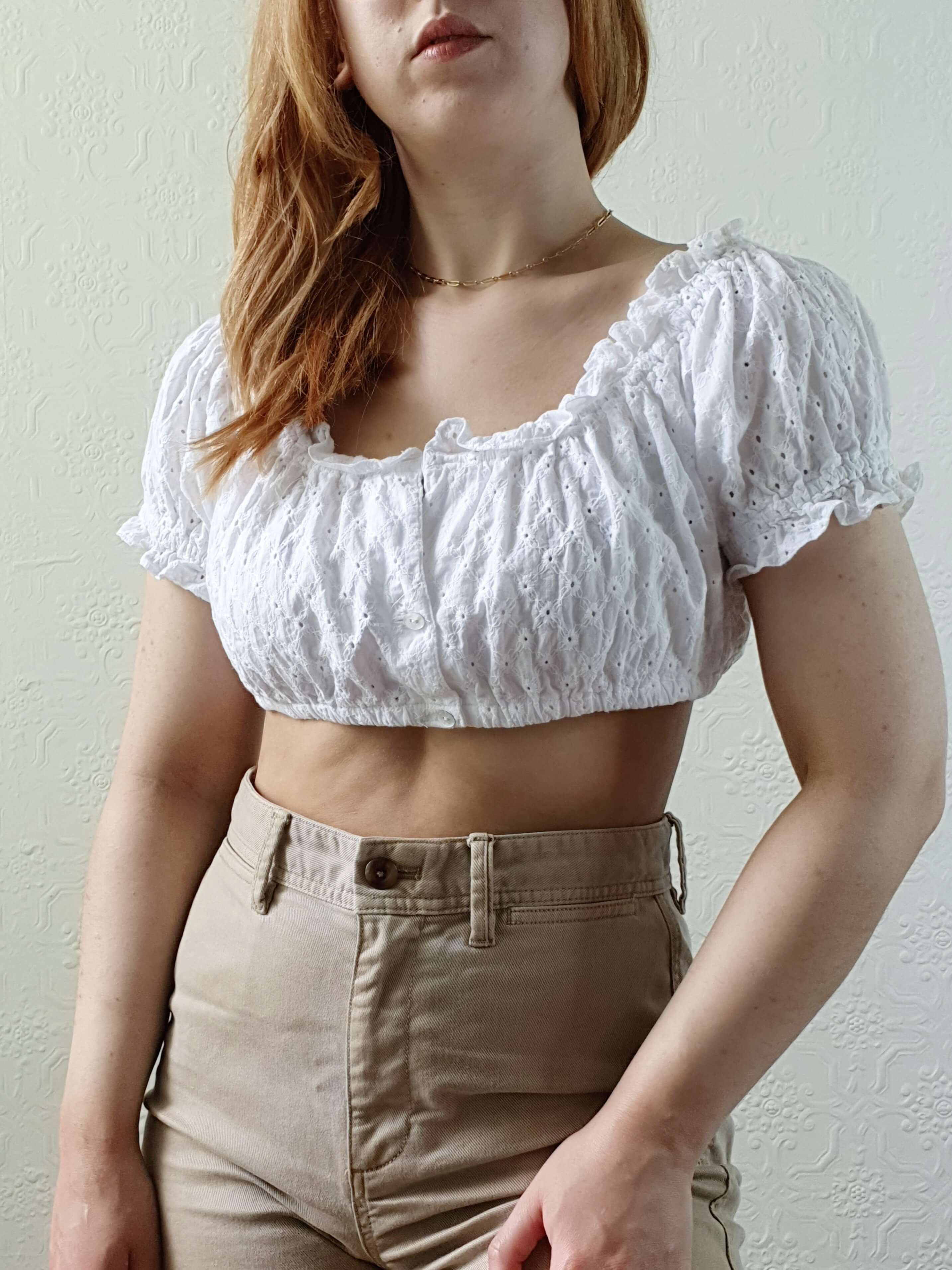 Vintage White Cotton Broderie Anglaise Cropped Top - S/M - Image 4