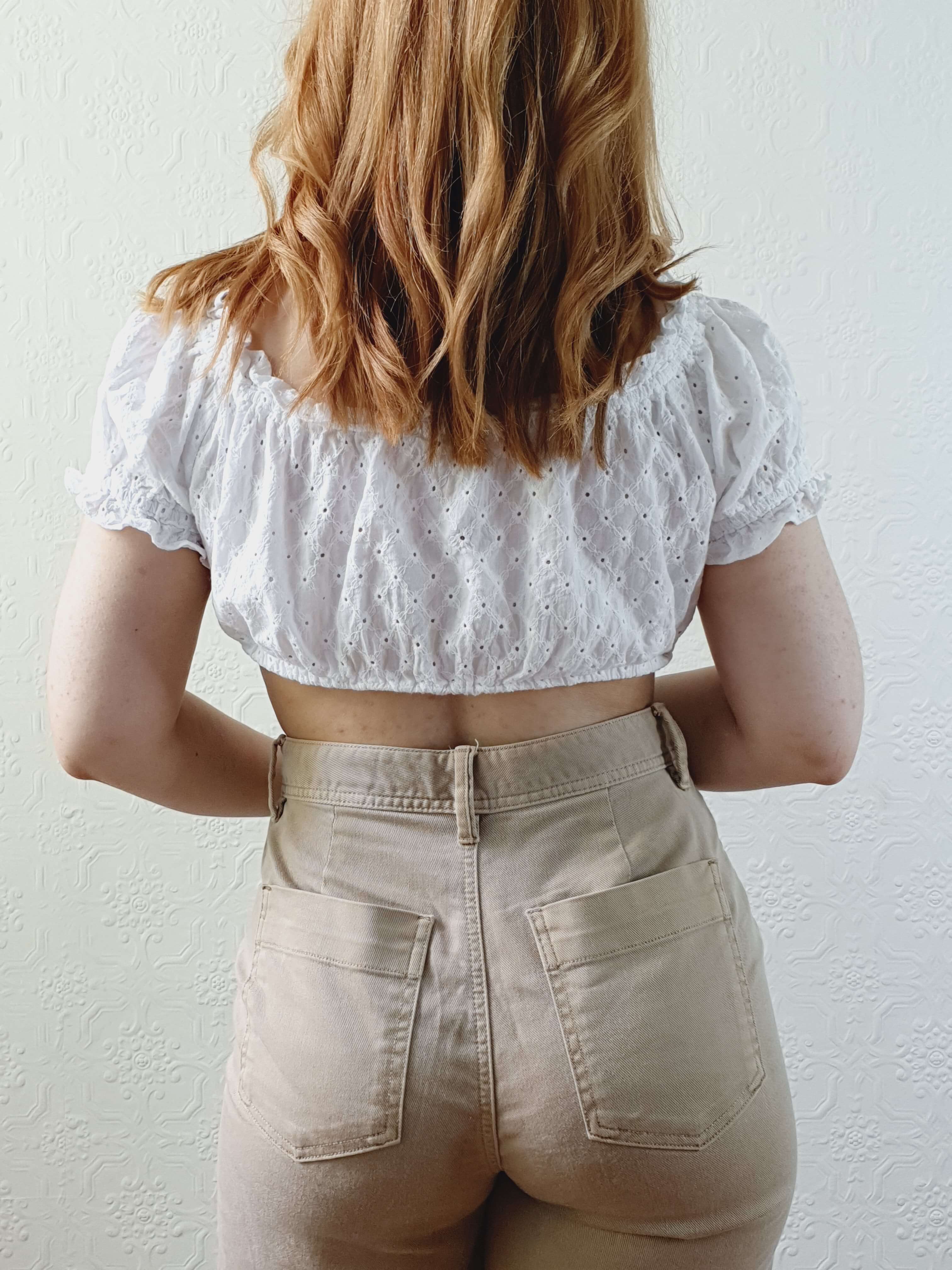 Vintage White Cotton Broderie Anglaise Cropped Top - S/M - Image 5