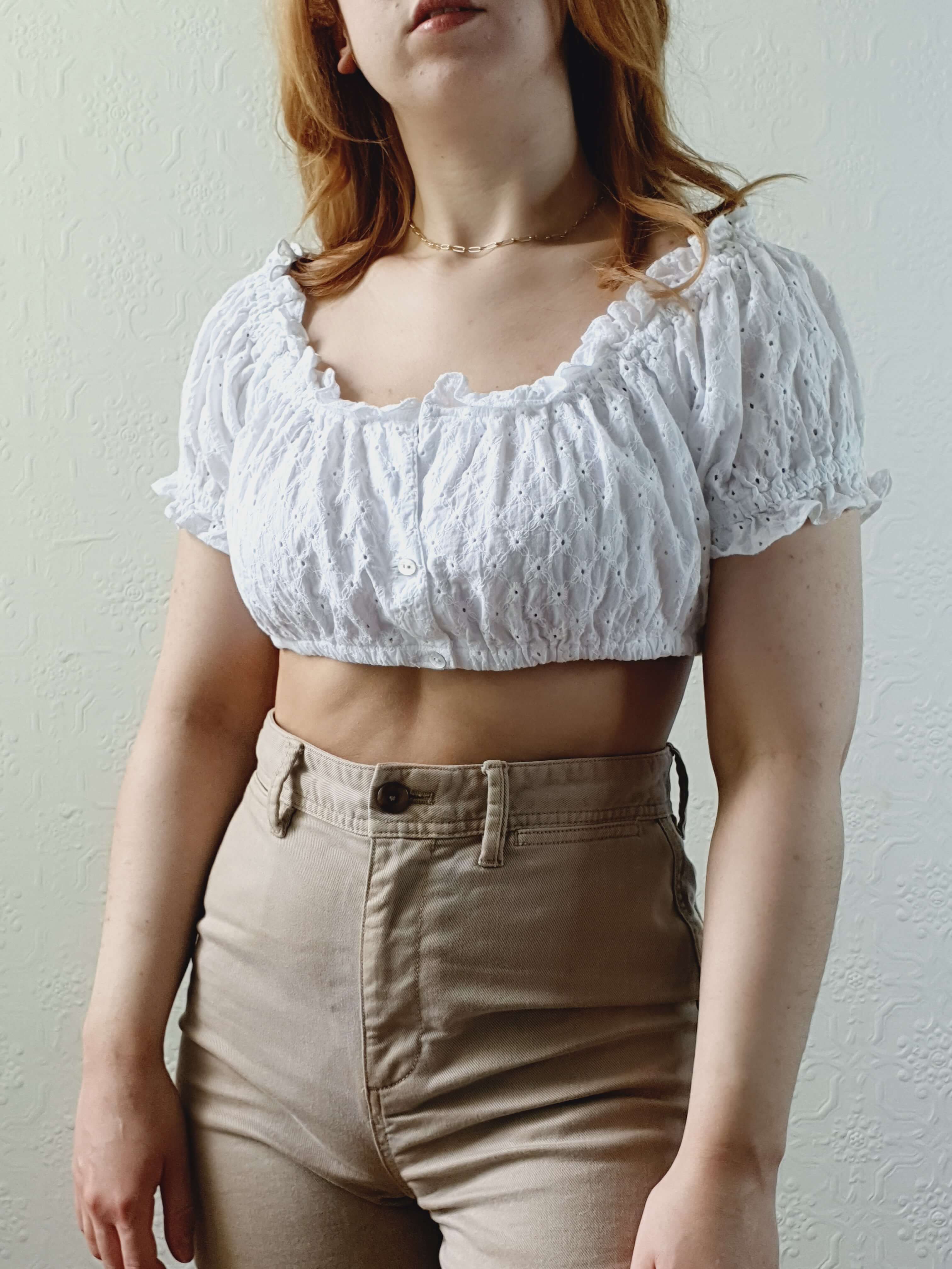 Vintage White Cotton Broderie Anglaise Cropped Top - S/M - Image 7